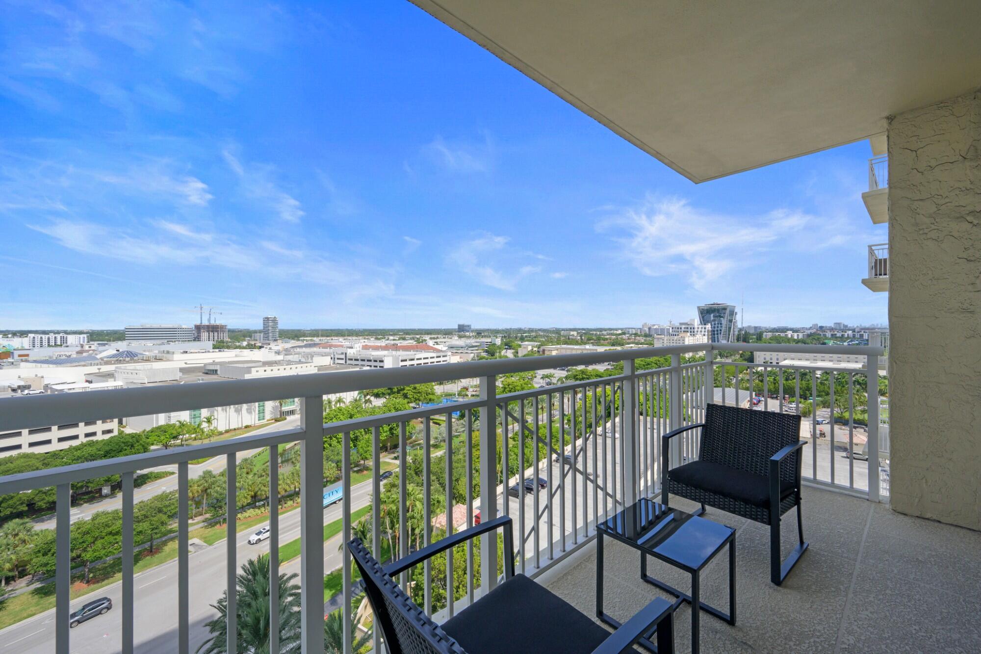 19501 W Country Club #1412, Aventura FL 33180