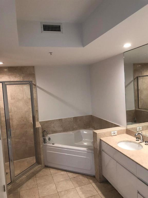 848 Brickell Key #1505, Miami FL 33131