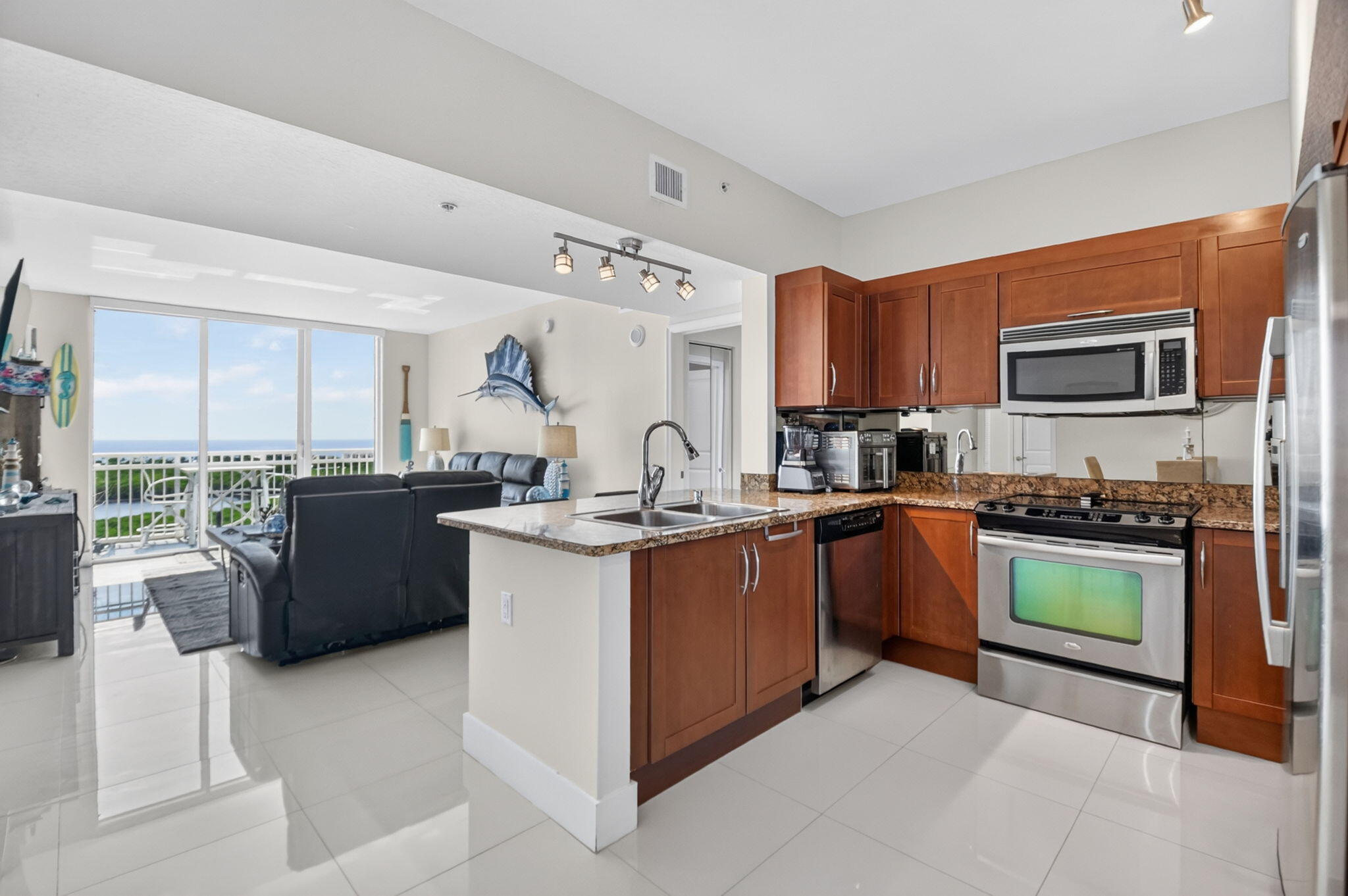 450 N Federal #1406, Boynton Beach FL 33435