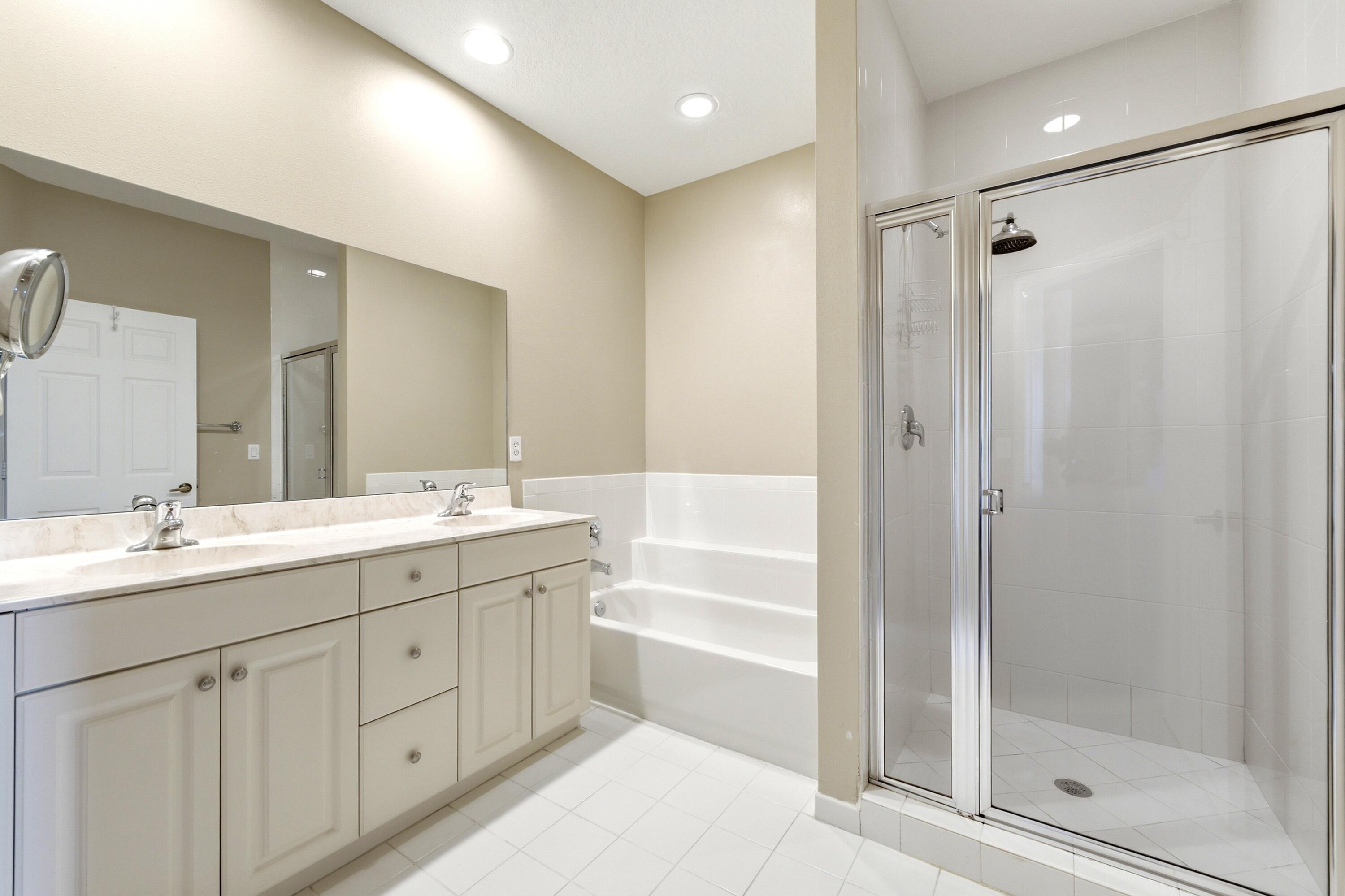 556 Marbella, North Palm Beach FL 33403