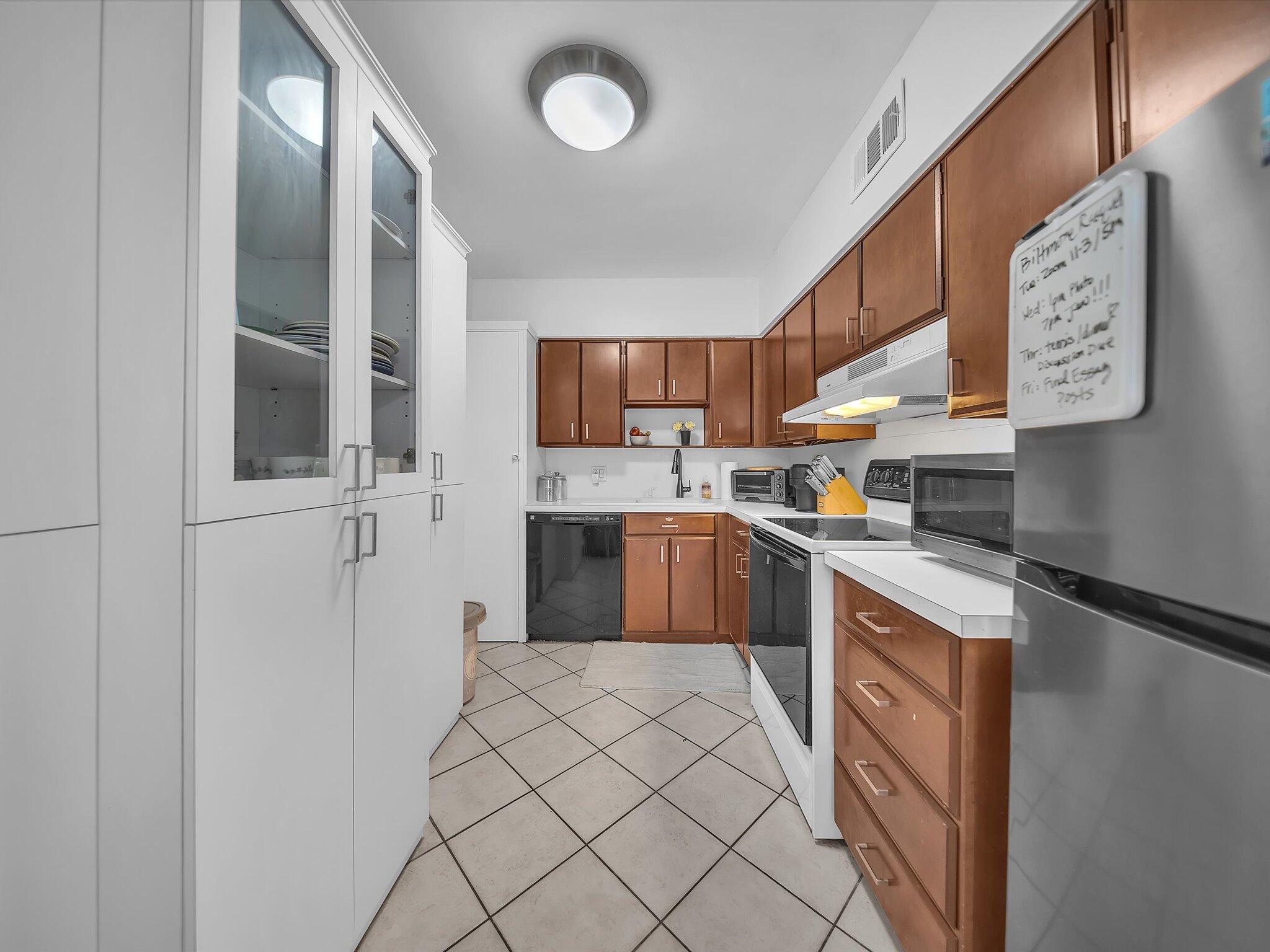 1150 Madruga #C302, Miami FL 33146