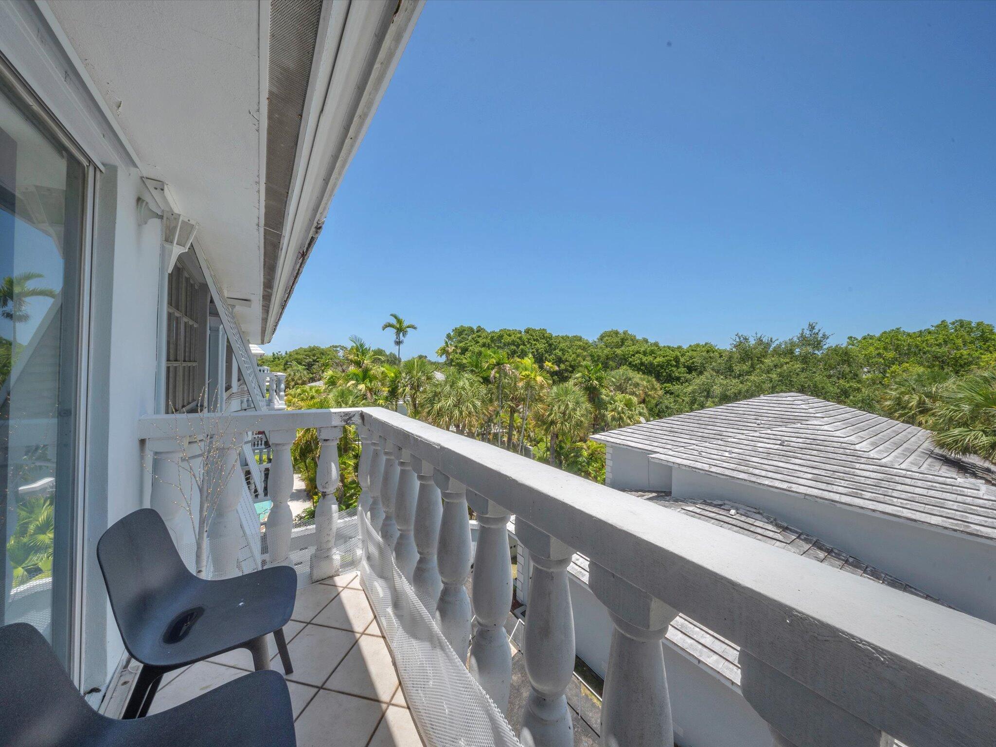 1150 Madruga #C302, Miami FL 33146