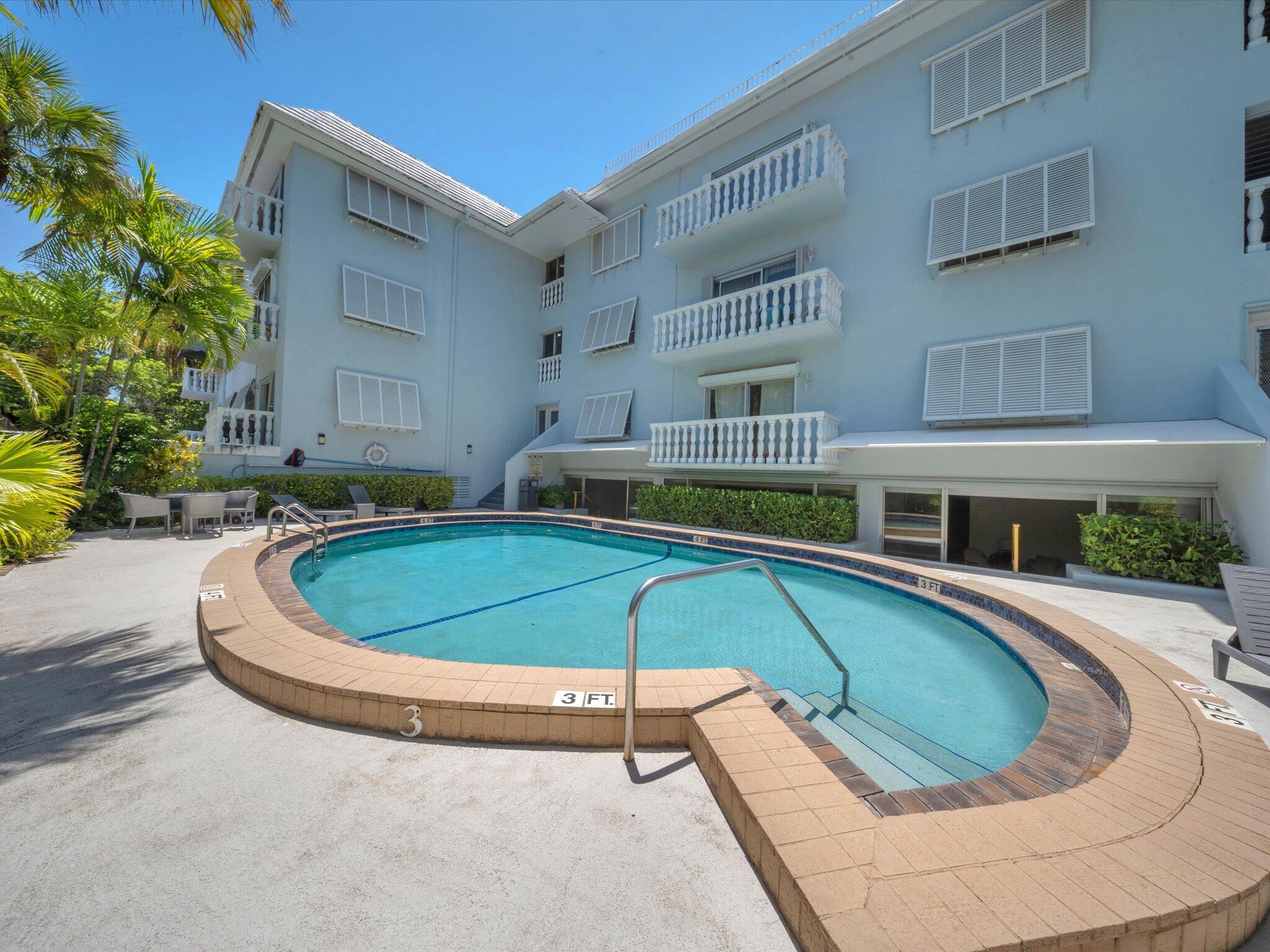 1150 Madruga #C302, Miami FL 33146