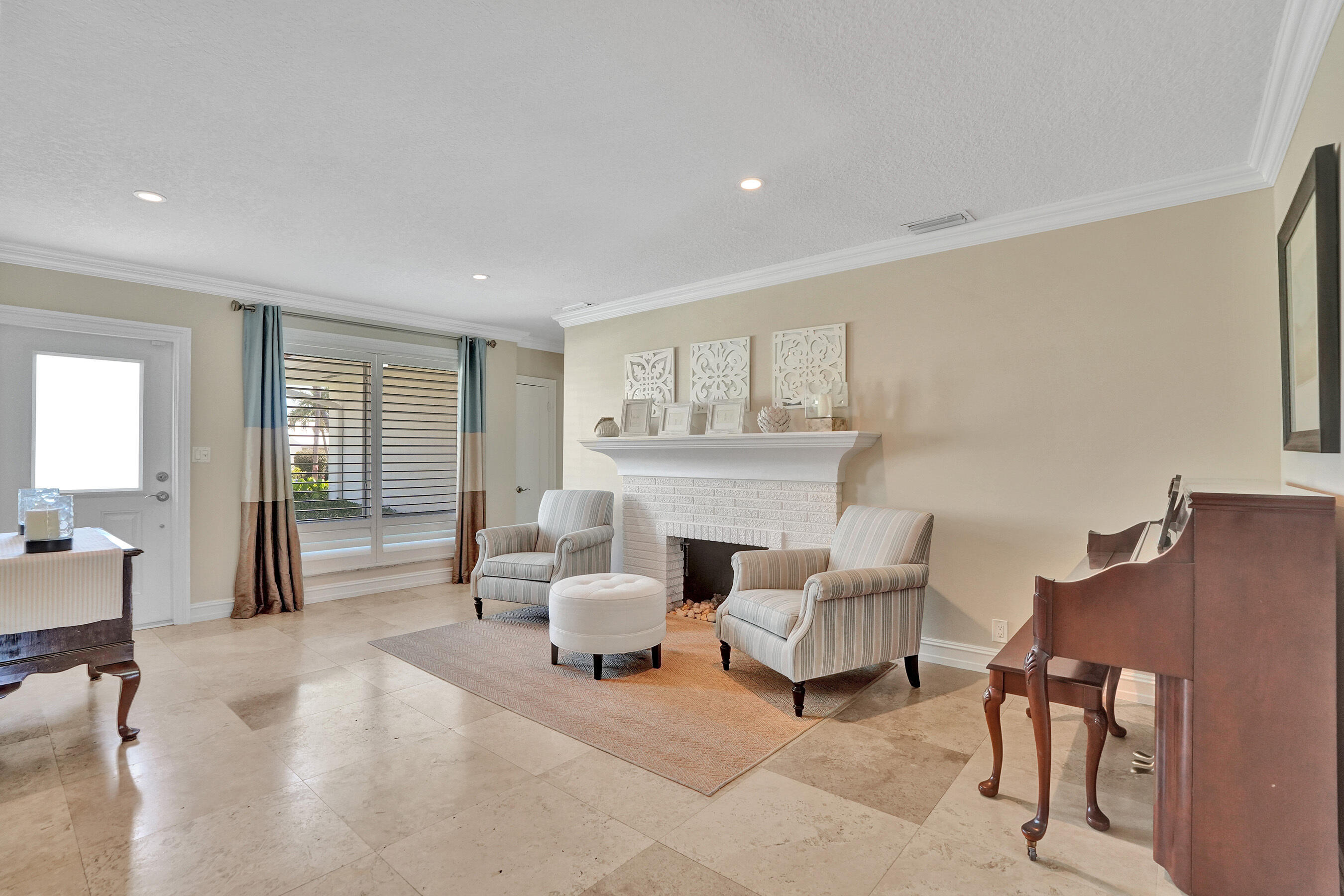 248 Codrington, Lauderdale By The Sea FL 33308