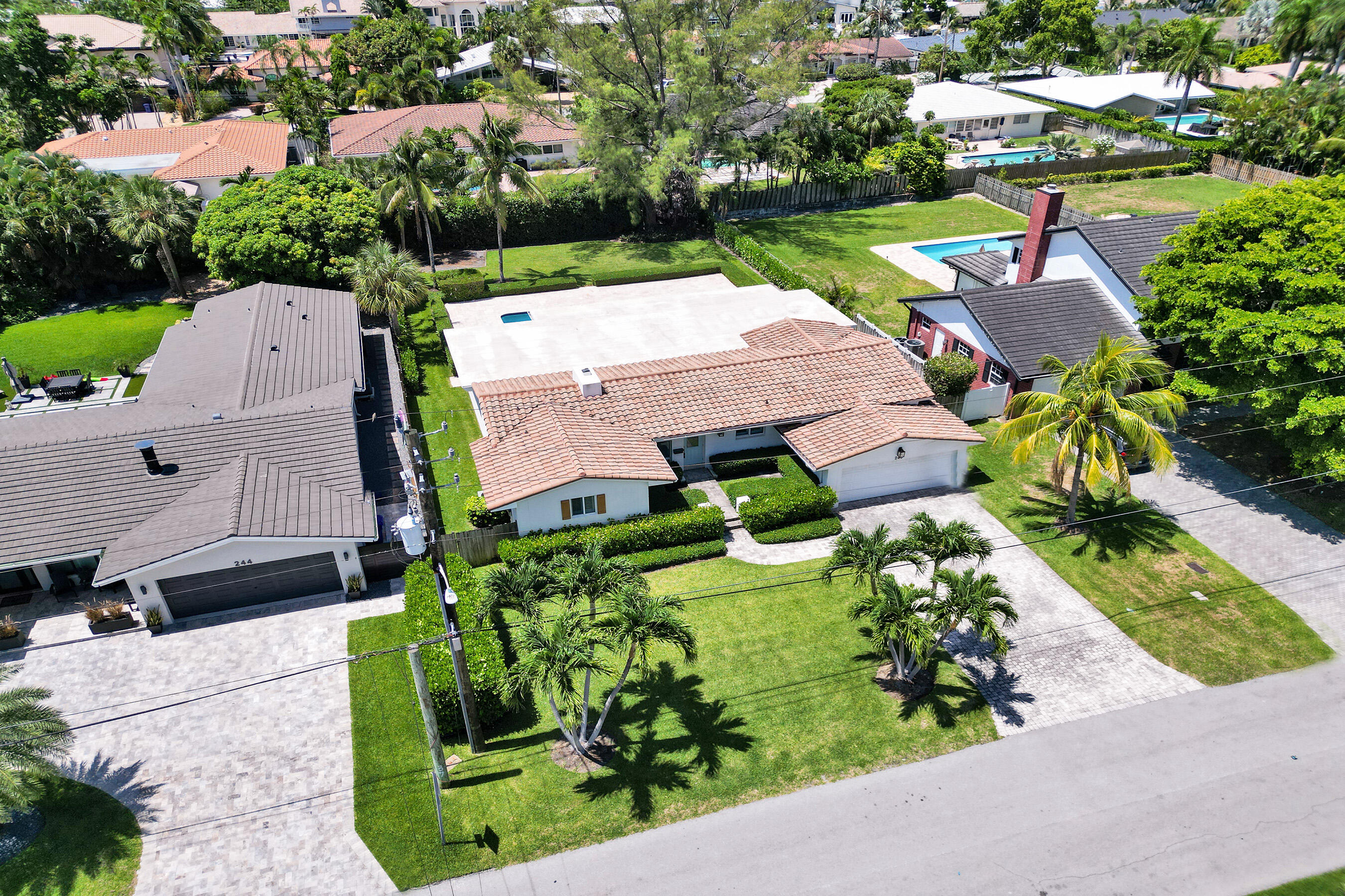 248 Codrington, Lauderdale By The Sea FL 33308