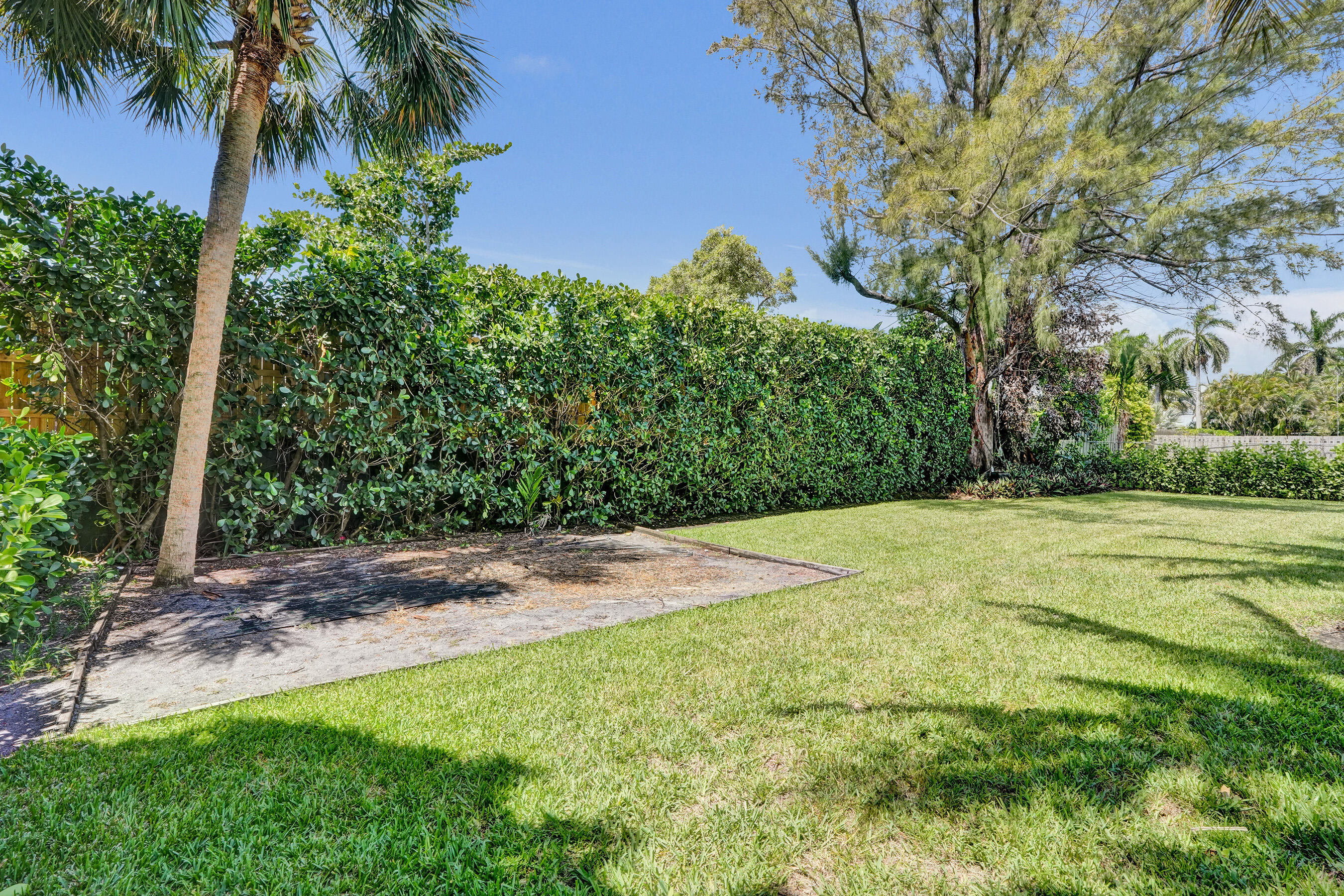 248 Codrington, Lauderdale By The Sea FL 33308
