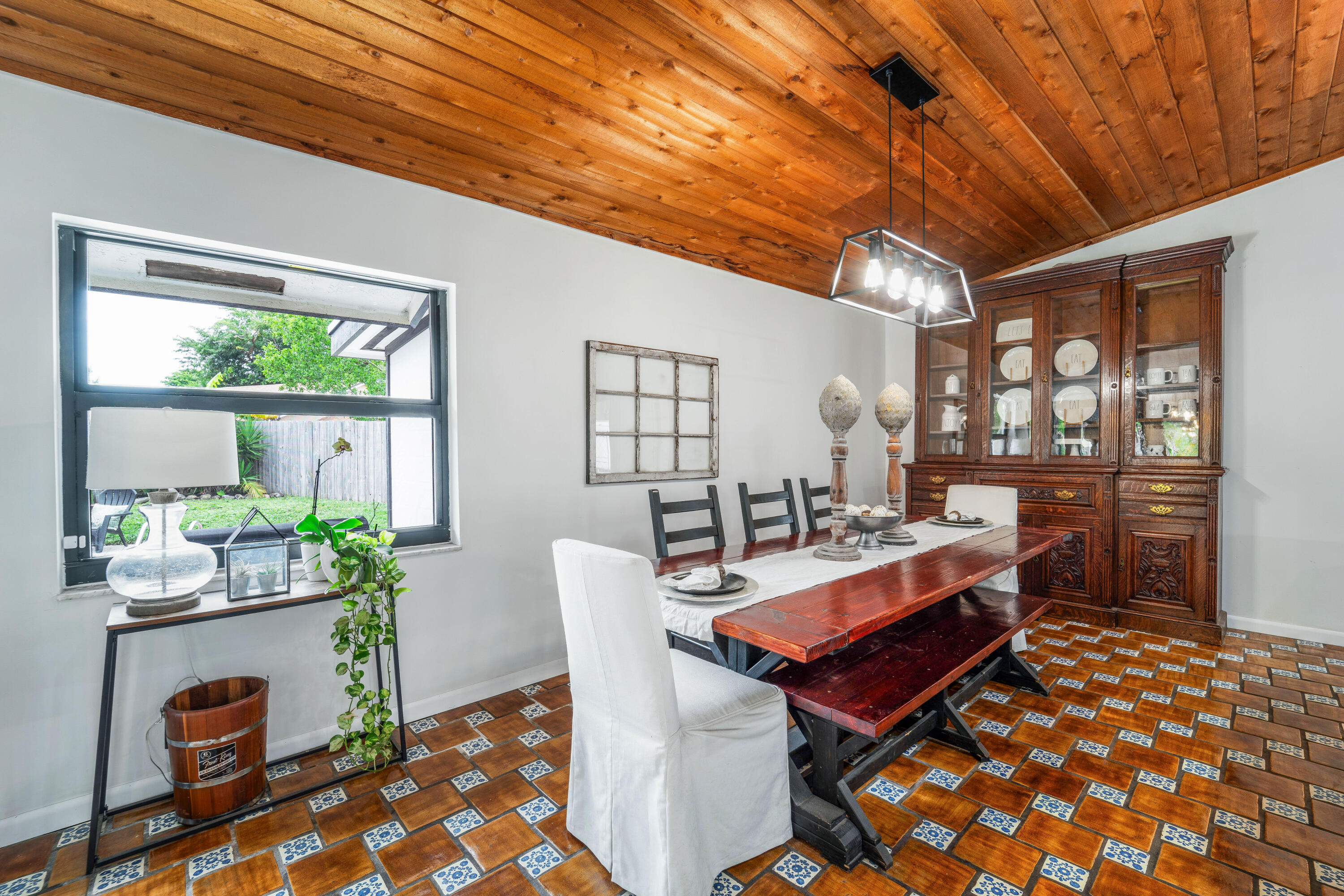 5731 NW 54th, Tamarac FL 33319