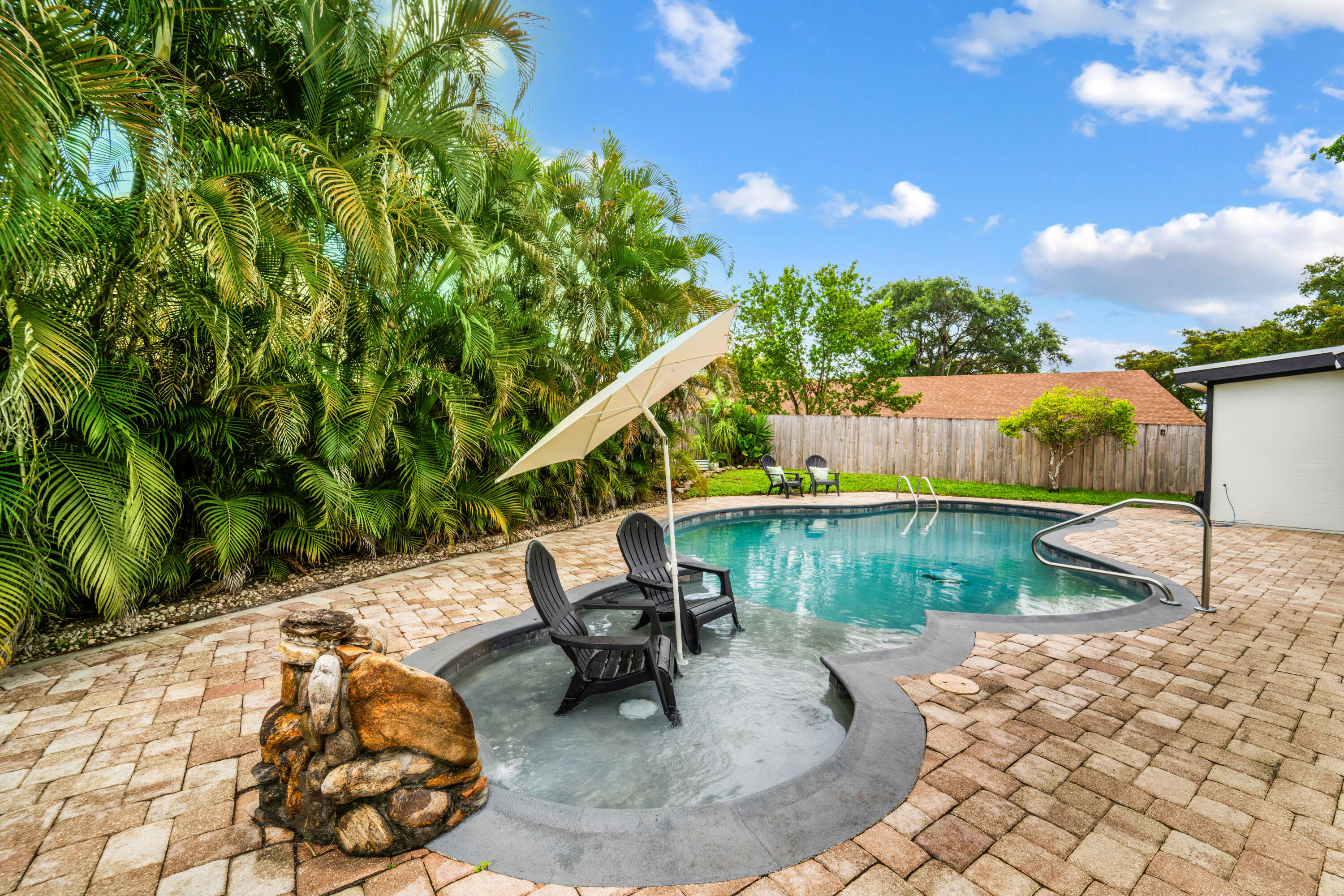 5731 NW 54th, Tamarac FL 33319