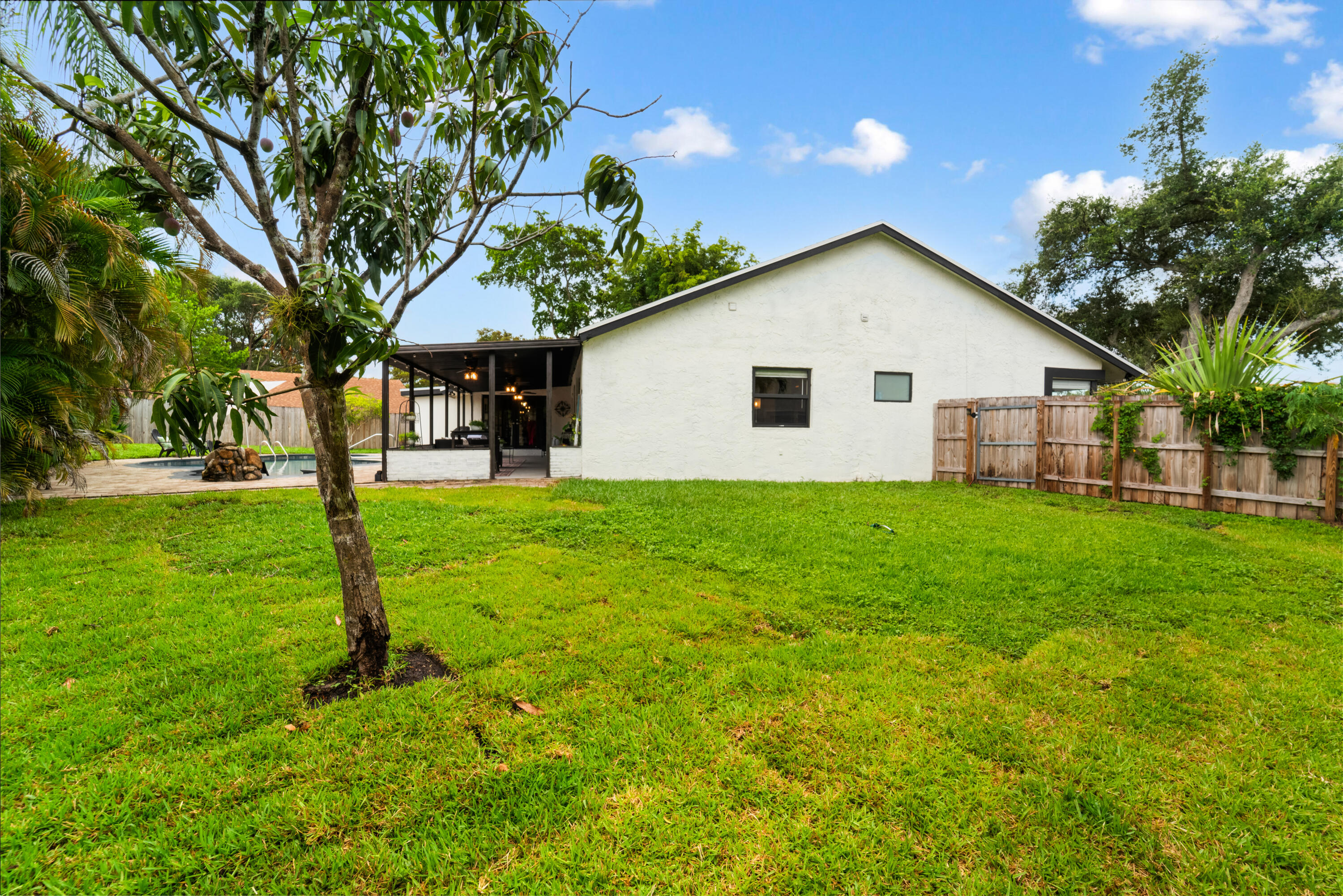 5731 NW 54th, Tamarac FL 33319