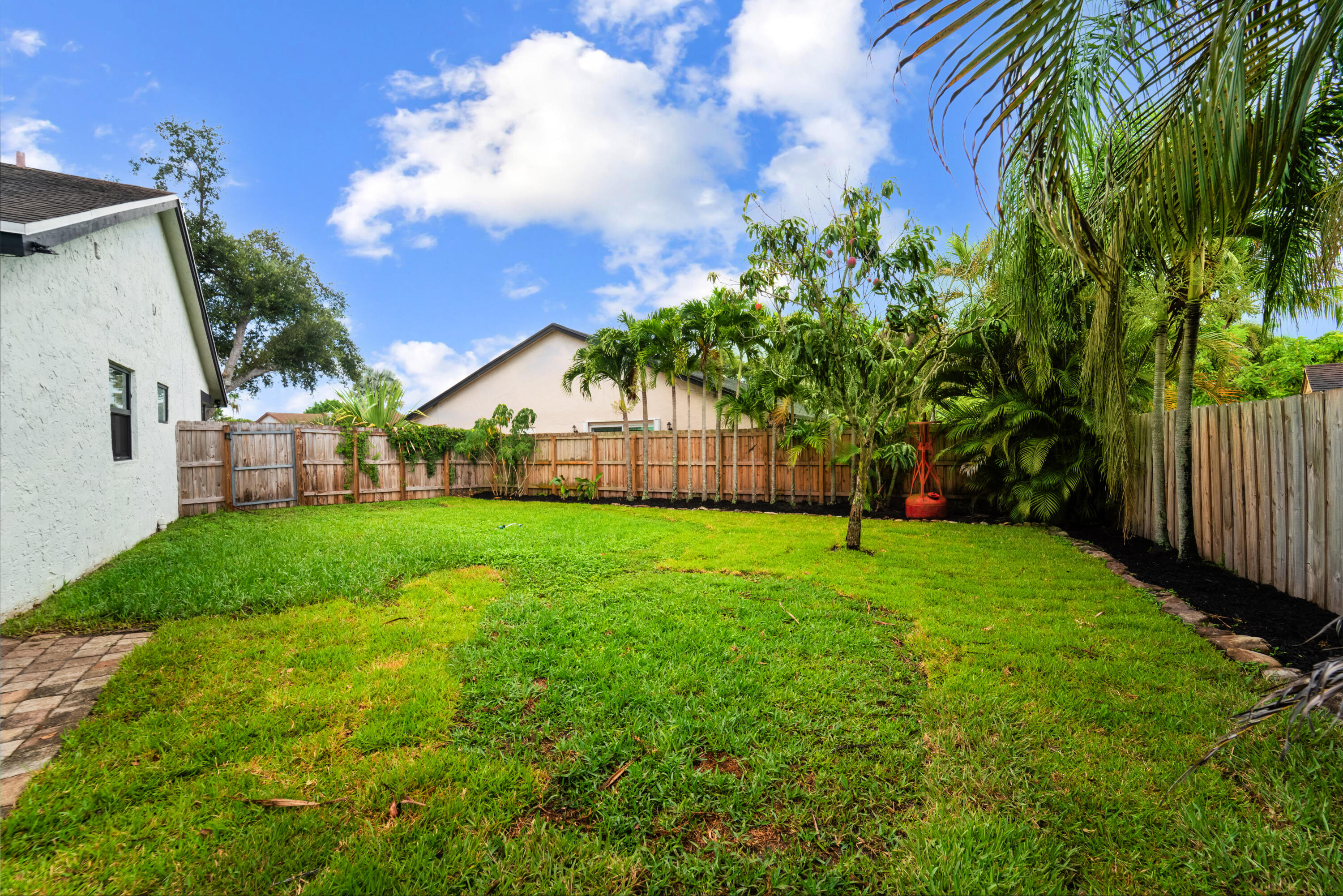 5731 NW 54th, Tamarac FL 33319