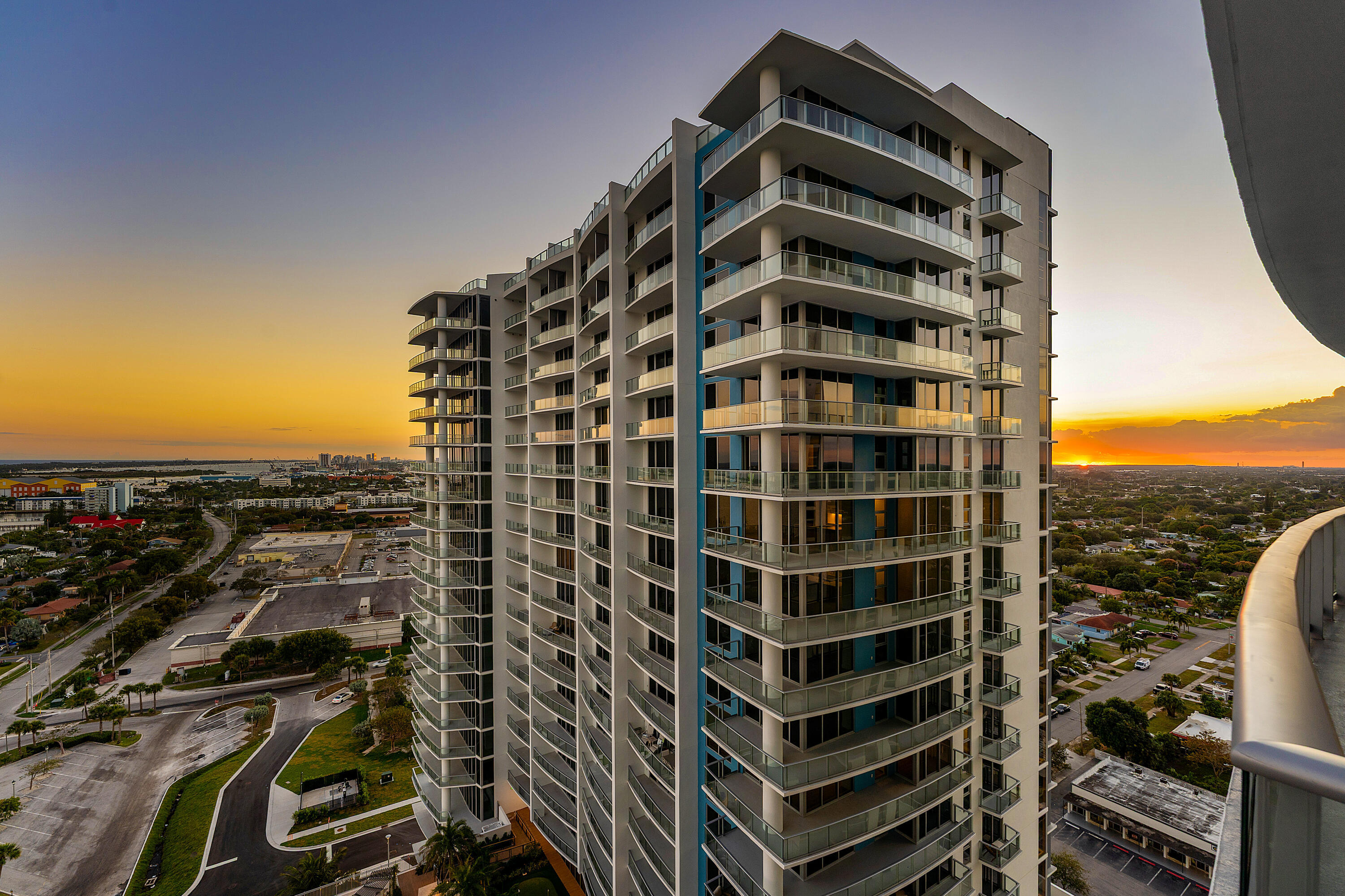 220 Lake Shore #1911, Lake Park FL 33403
