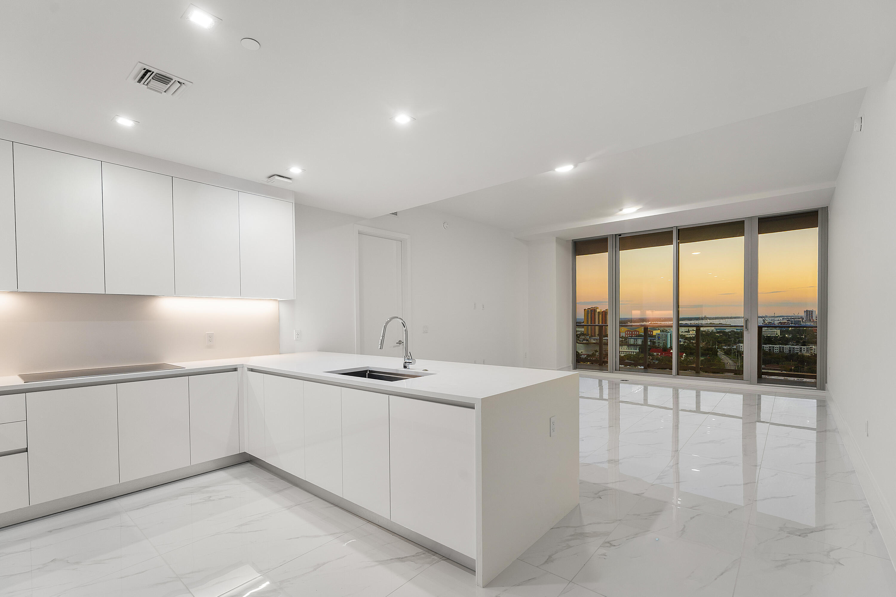 220 Lake Shore #1911, Lake Park FL 33403