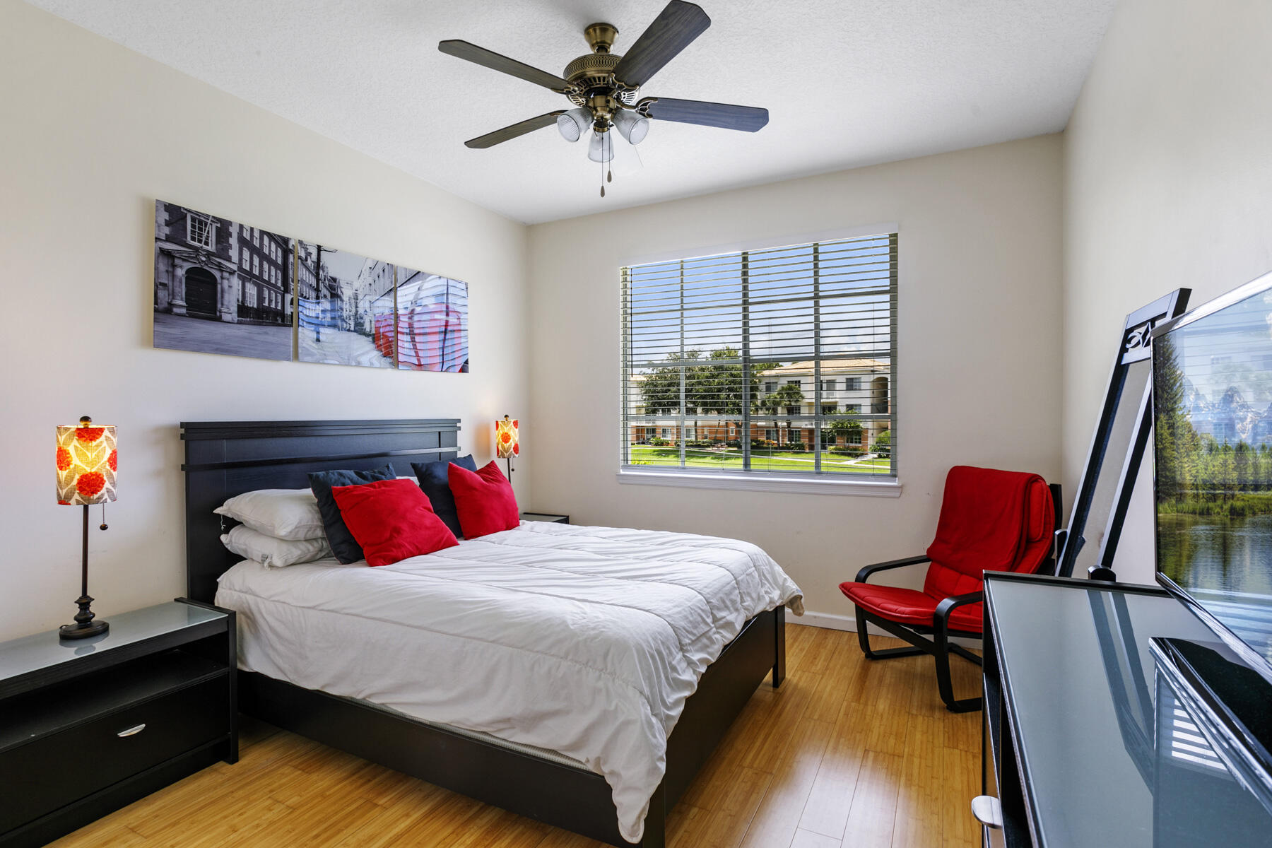 10208 Myrtlewood, Palm Beach Gardens FL 33418