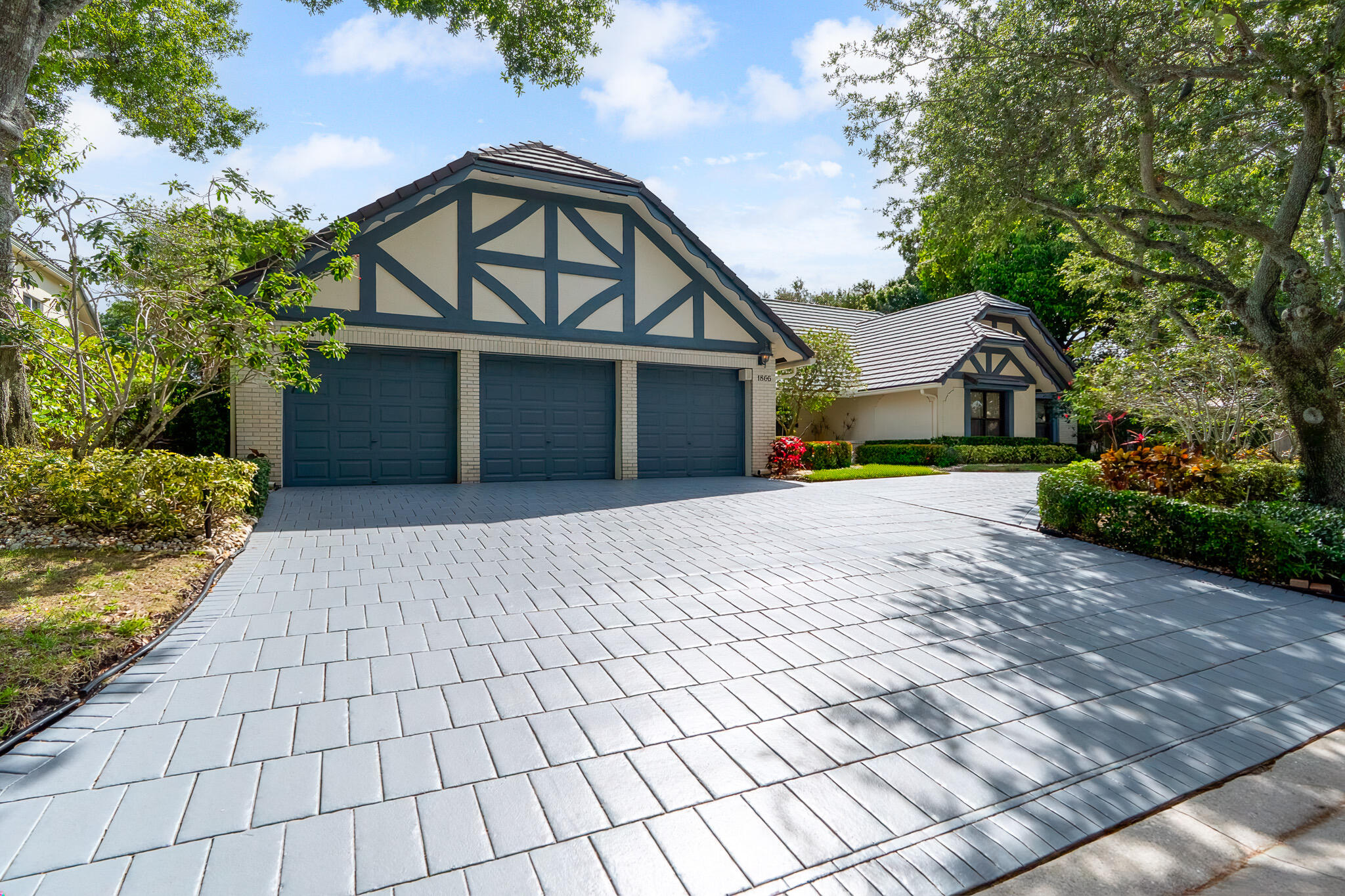 1866 Colonial, Coral Springs FL 33071