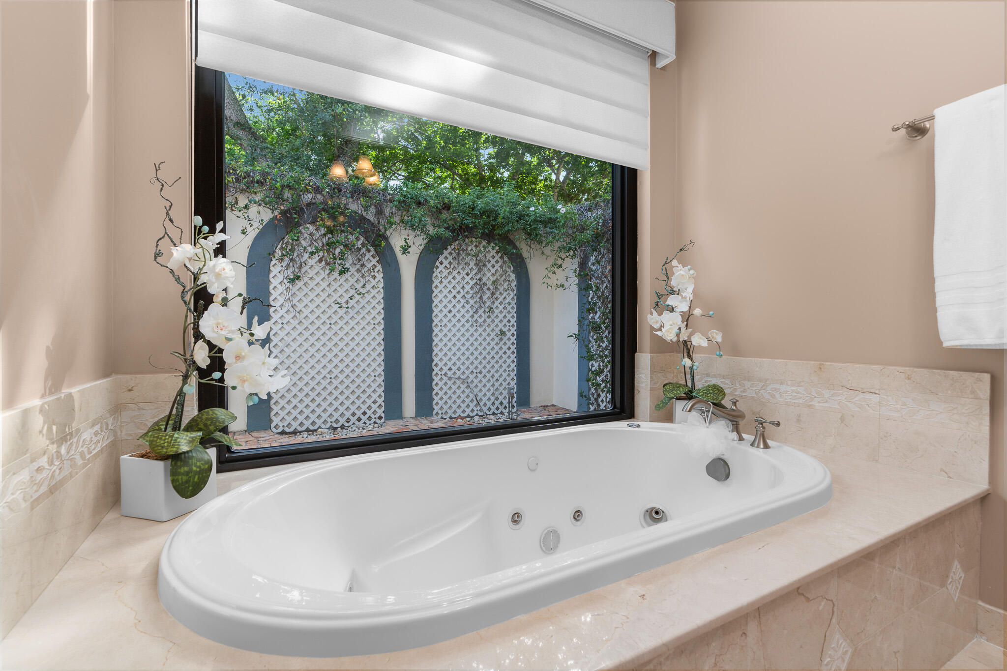 1866 Colonial, Coral Springs FL 33071