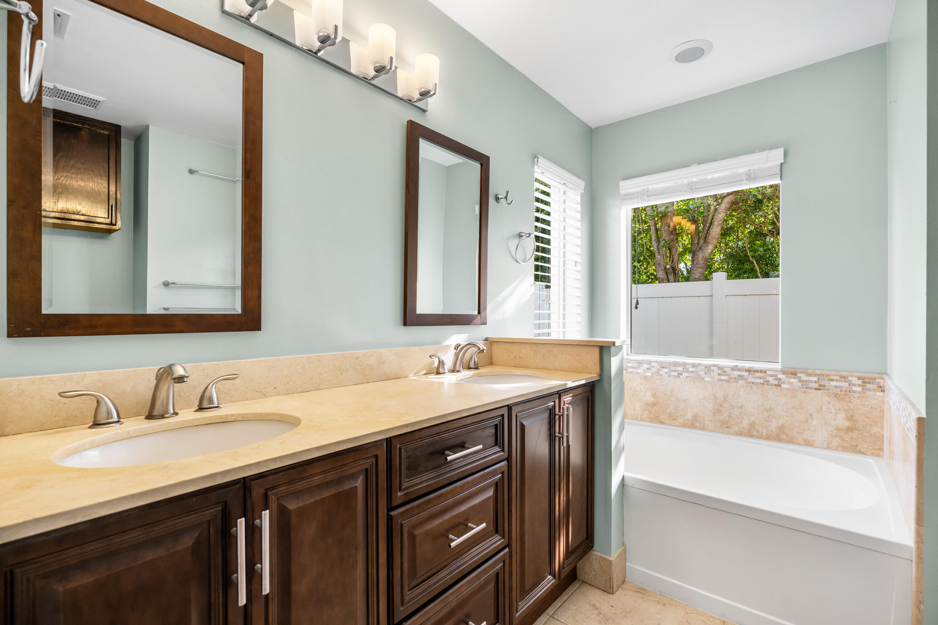 6118 Pompano, Jupiter FL 33458