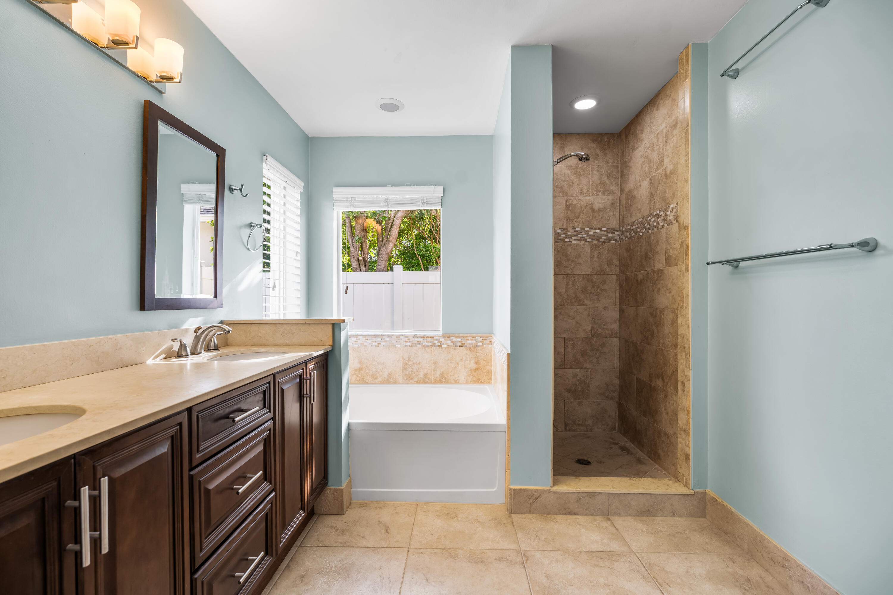 6118 Pompano, Jupiter FL 33458