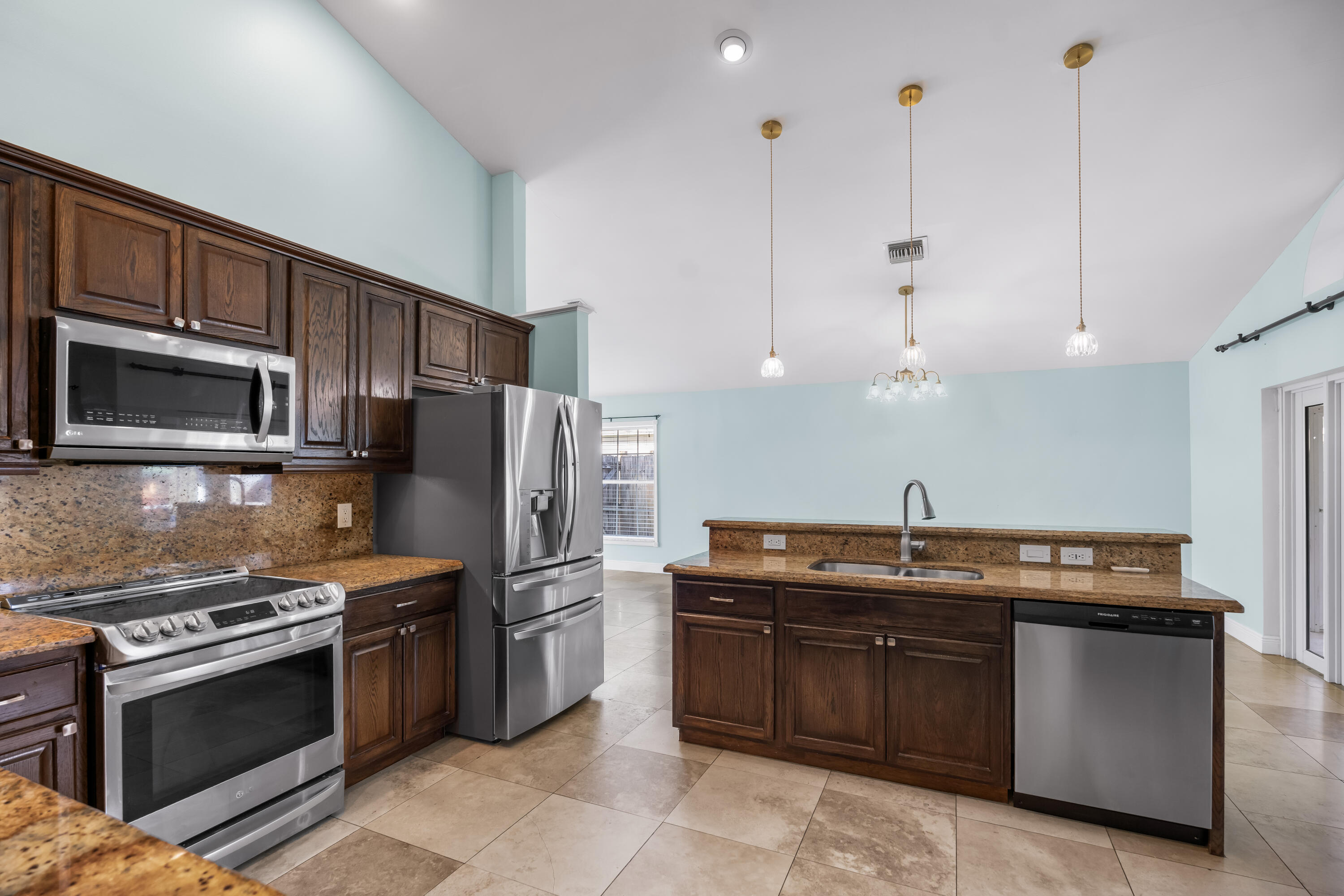 6118 Pompano, Jupiter FL 33458