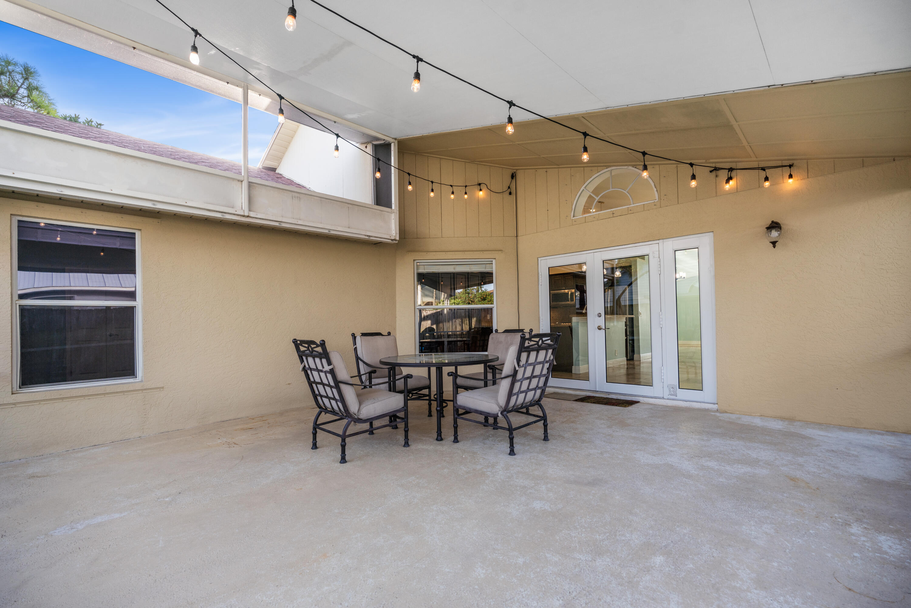 6118 Pompano, Jupiter FL 33458