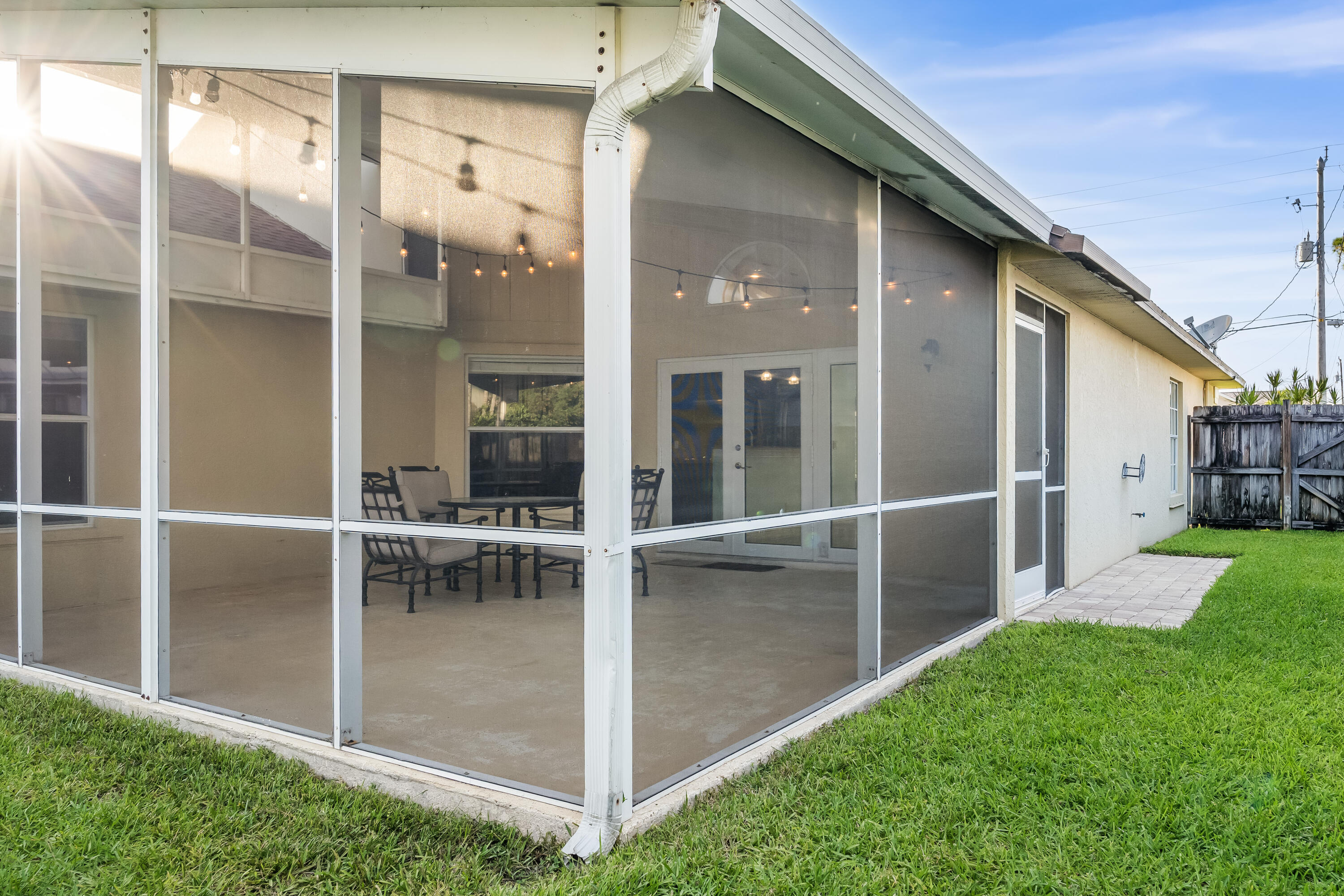 6118 Pompano, Jupiter FL 33458