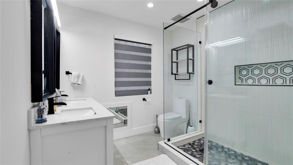 6290 W 16th, Hialeah FL 33012