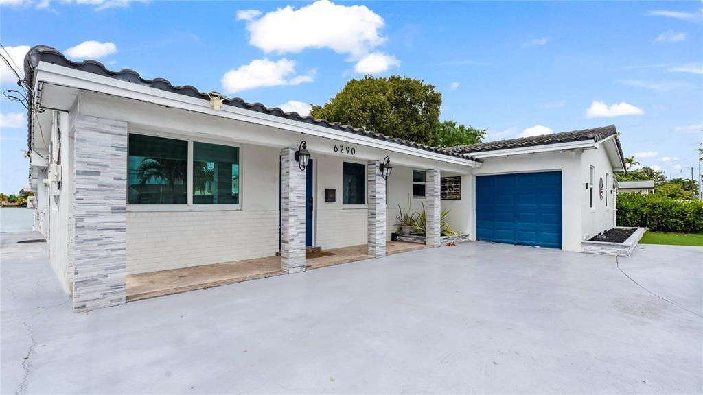 6290 W 16th, Hialeah FL 33012