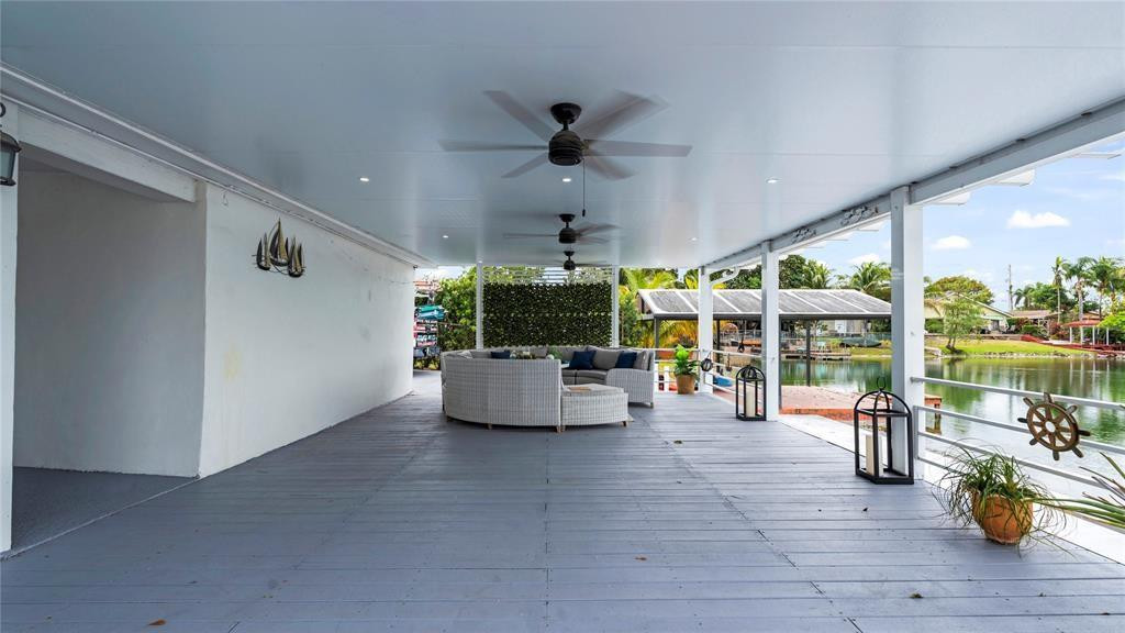 6290 W 16th, Hialeah FL 33012