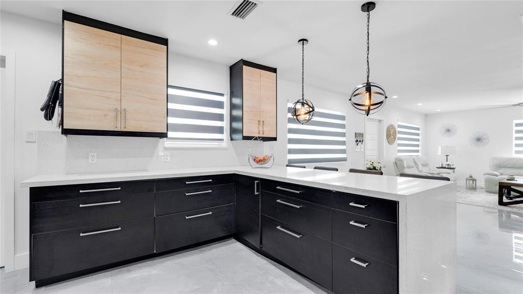 6290 W 16th, Hialeah FL 33012