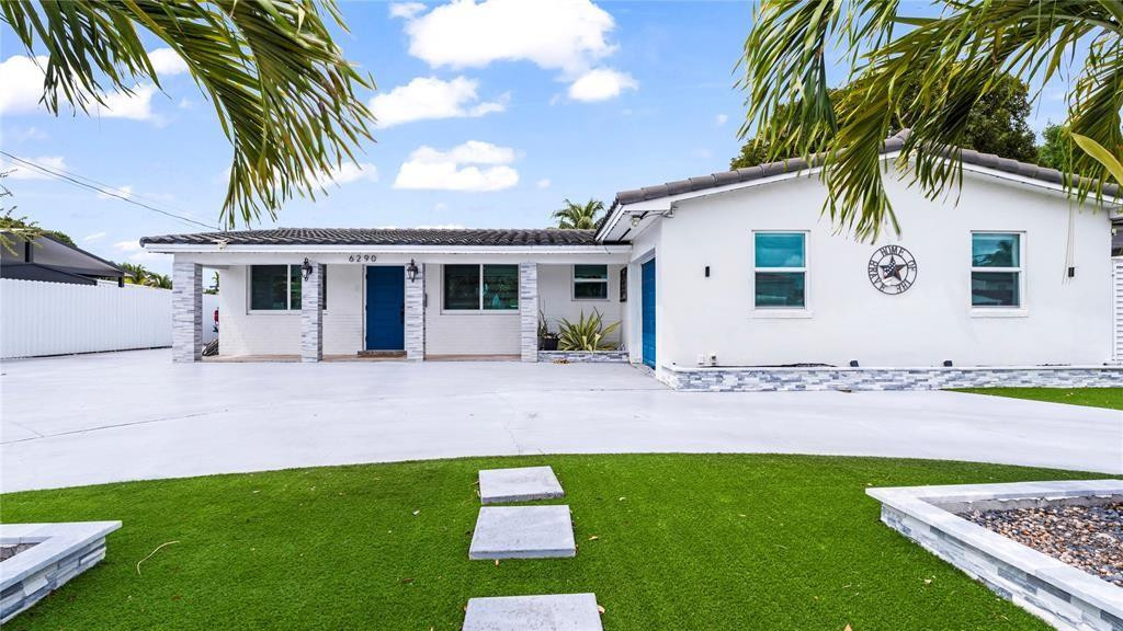6290 W 16th, Hialeah FL 33012