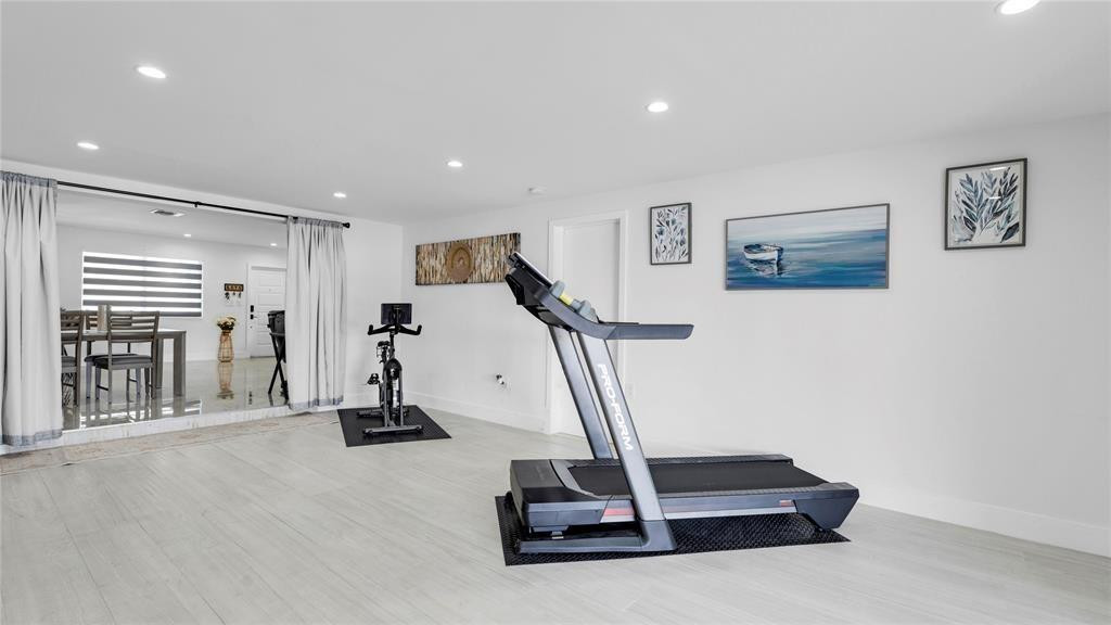 6290 W 16th, Hialeah FL 33012