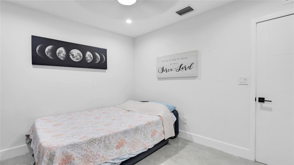 6290 W 16th, Hialeah FL 33012