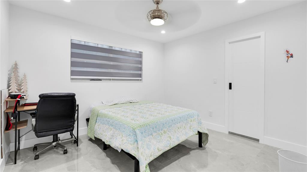 6290 W 16th, Hialeah FL 33012