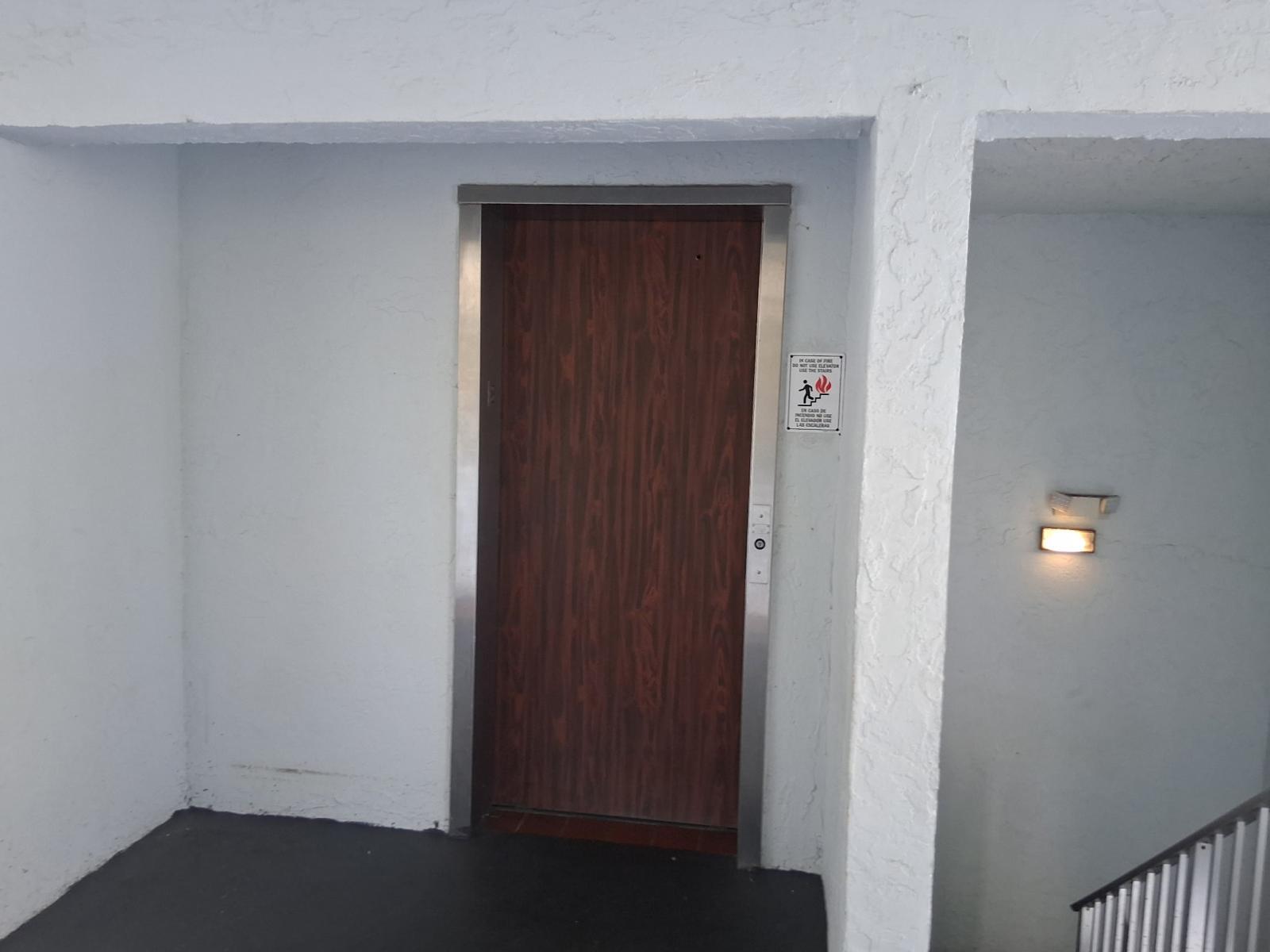2100 Springdale #303, Palm Springs FL 33461