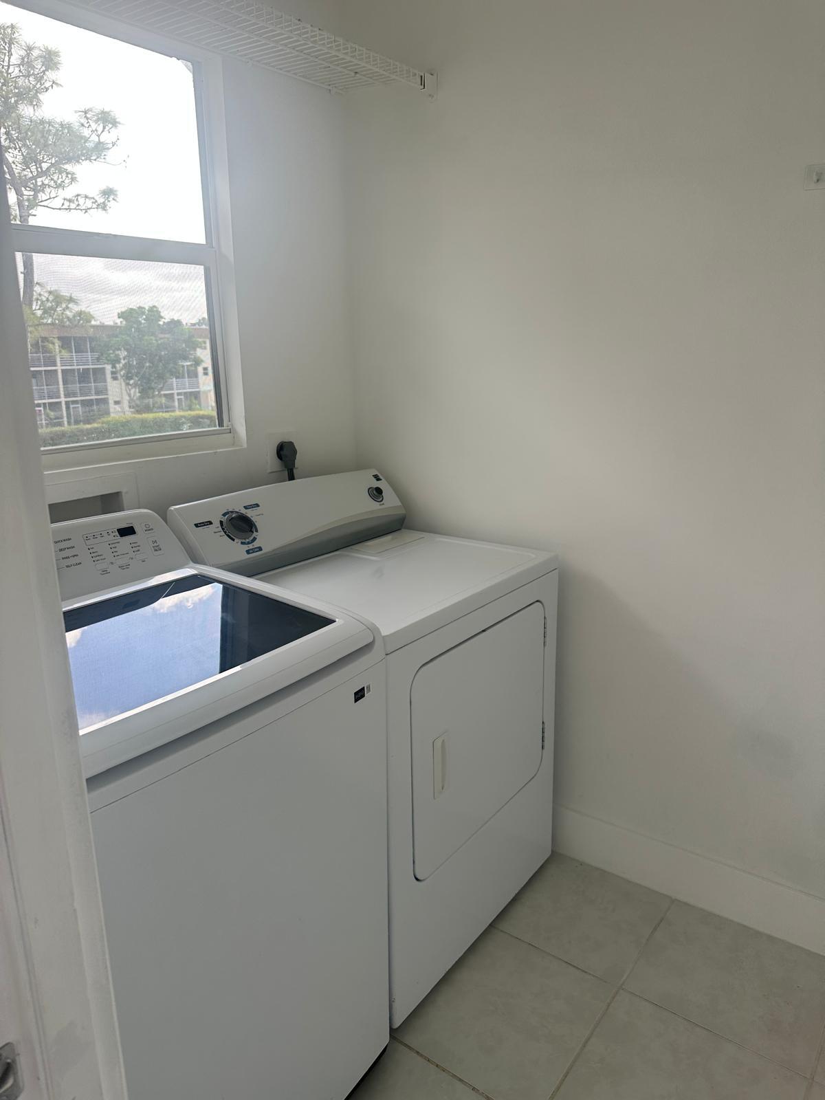 2100 Springdale #303, Palm Springs FL 33461