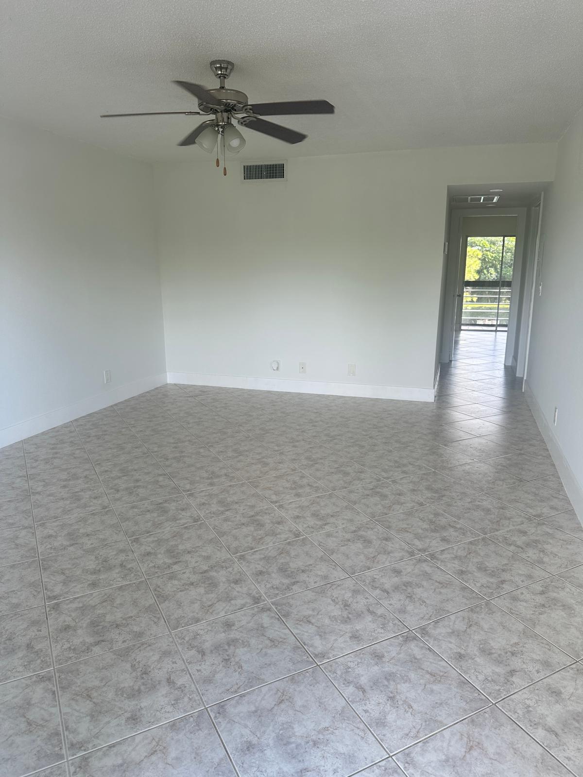 2100 Springdale #303, Palm Springs FL 33461