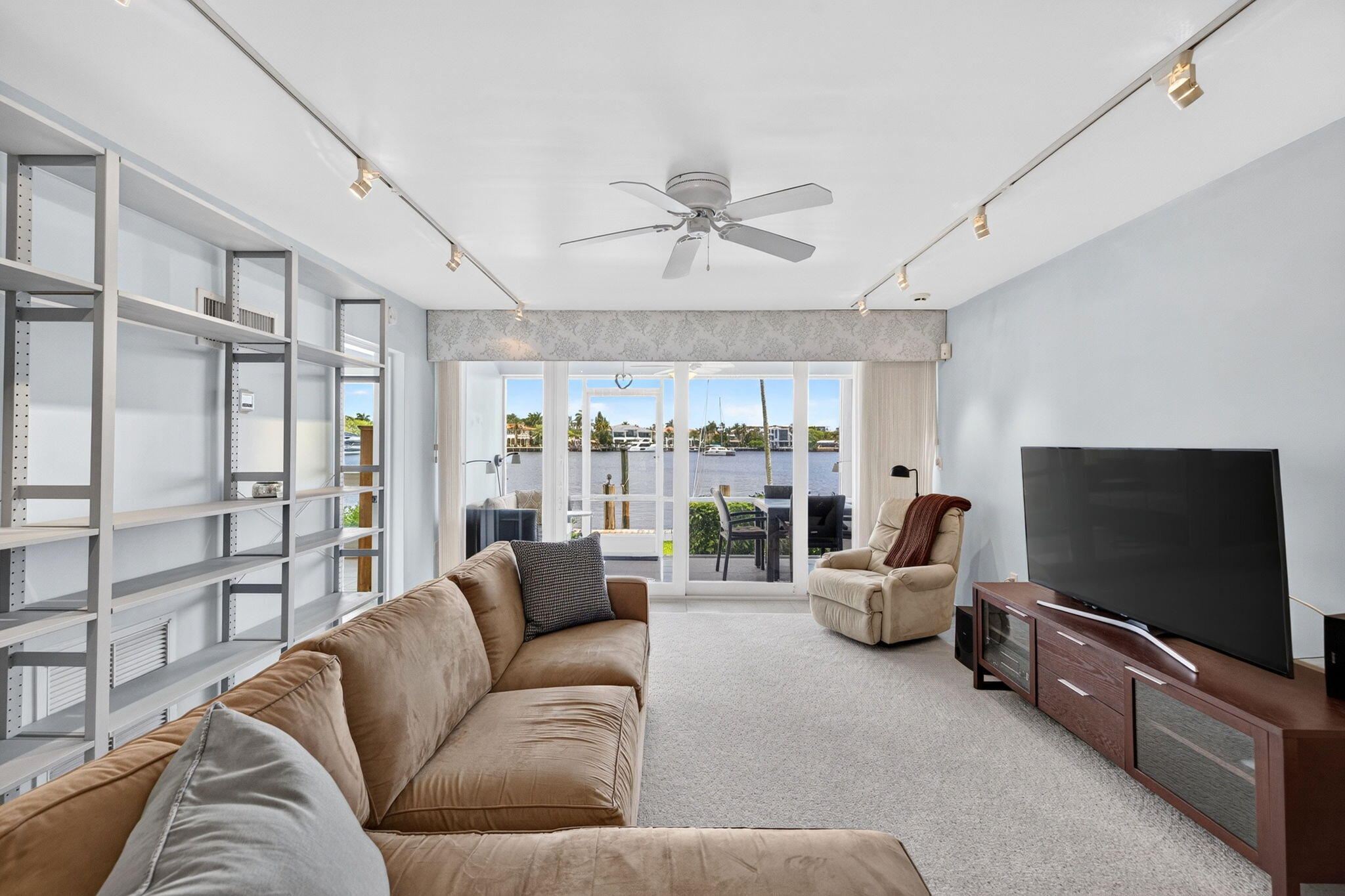 2727 Yacht Club #1b, Fort Lauderdale FL 33304