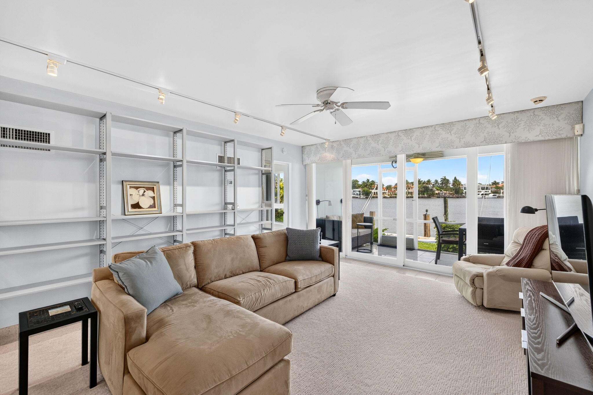 2727 Yacht Club #1b, Fort Lauderdale FL 33304