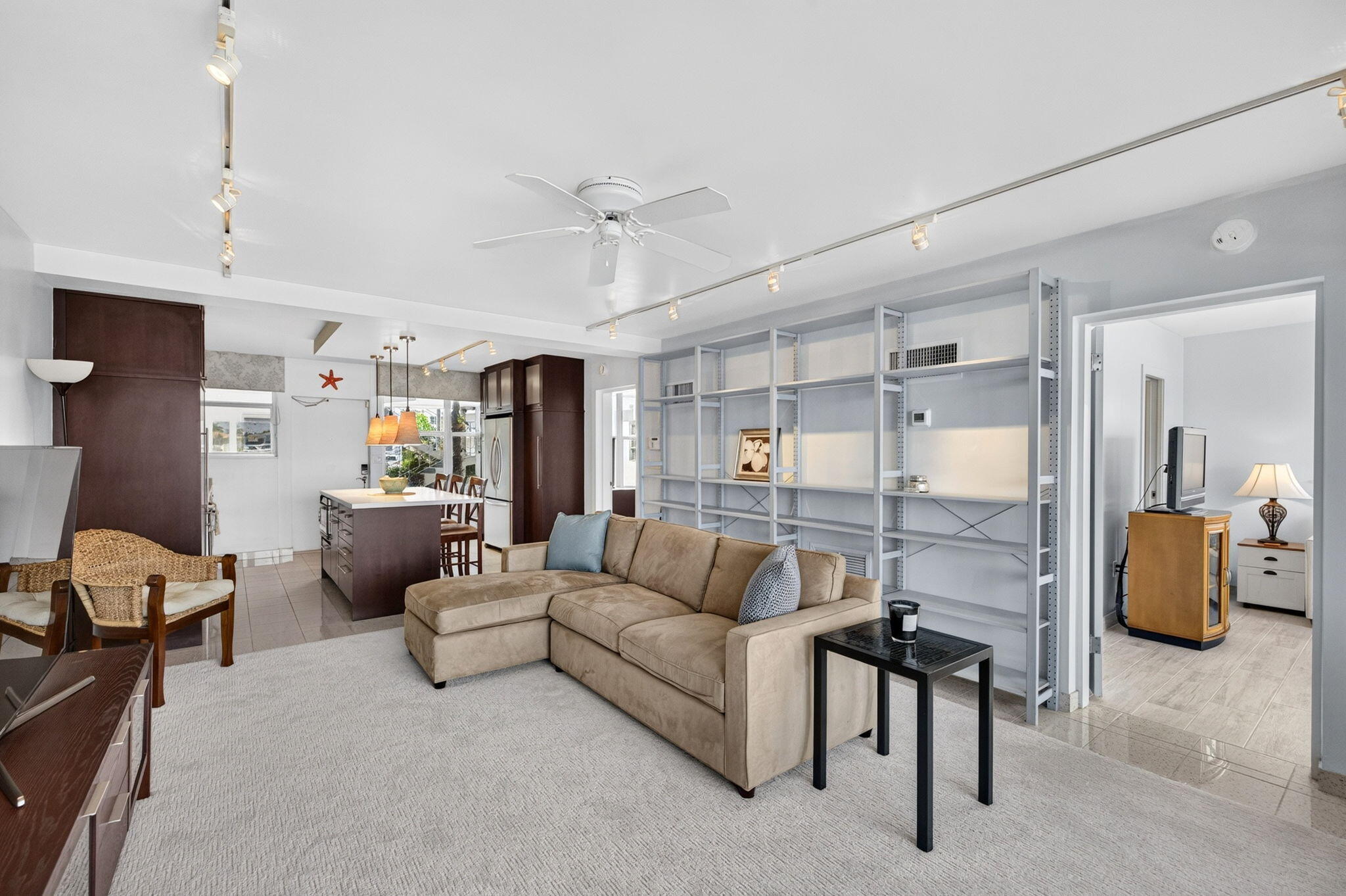 2727 Yacht Club #1b, Fort Lauderdale FL 33304