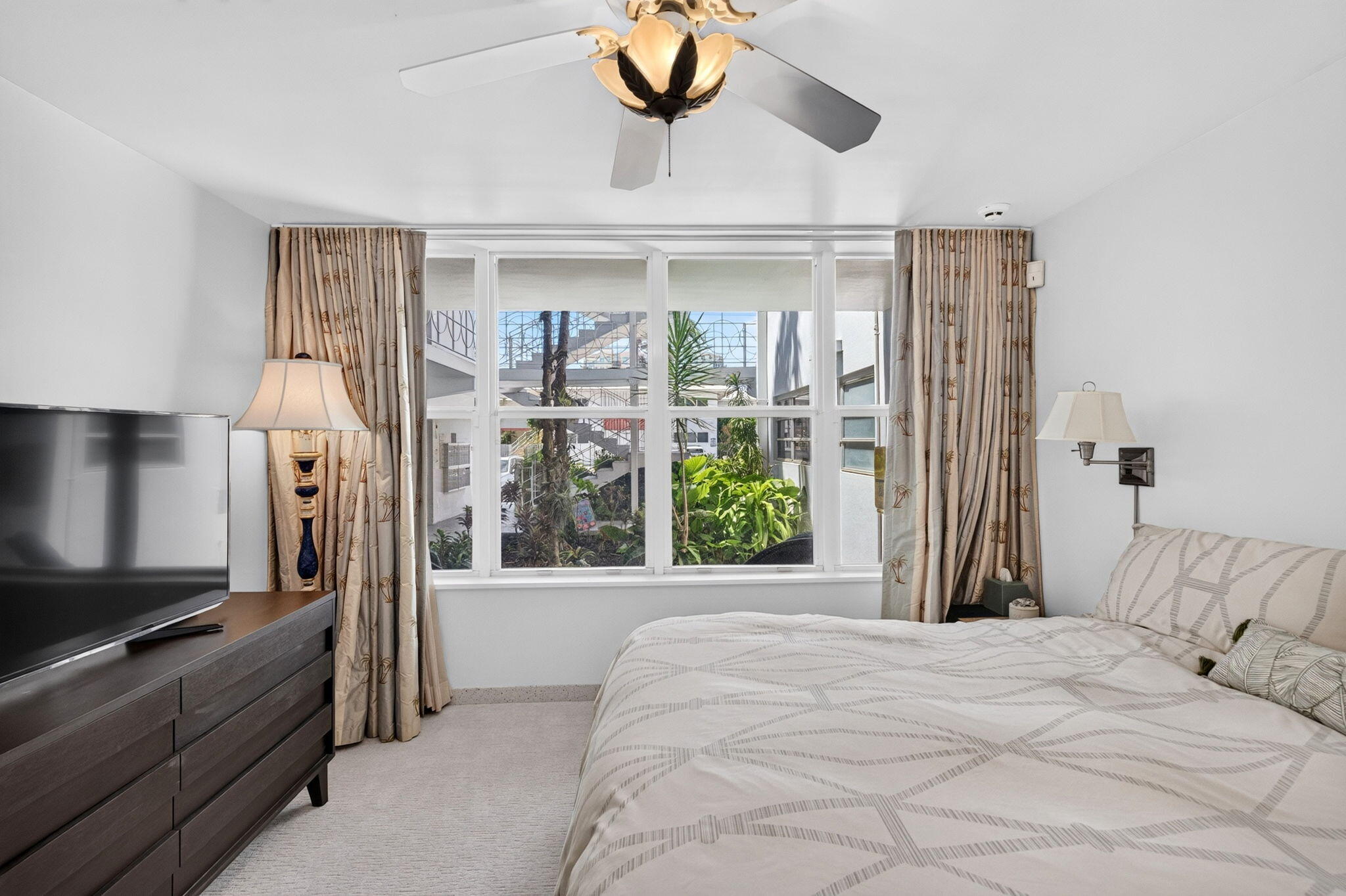 2727 Yacht Club #1b, Fort Lauderdale FL 33304