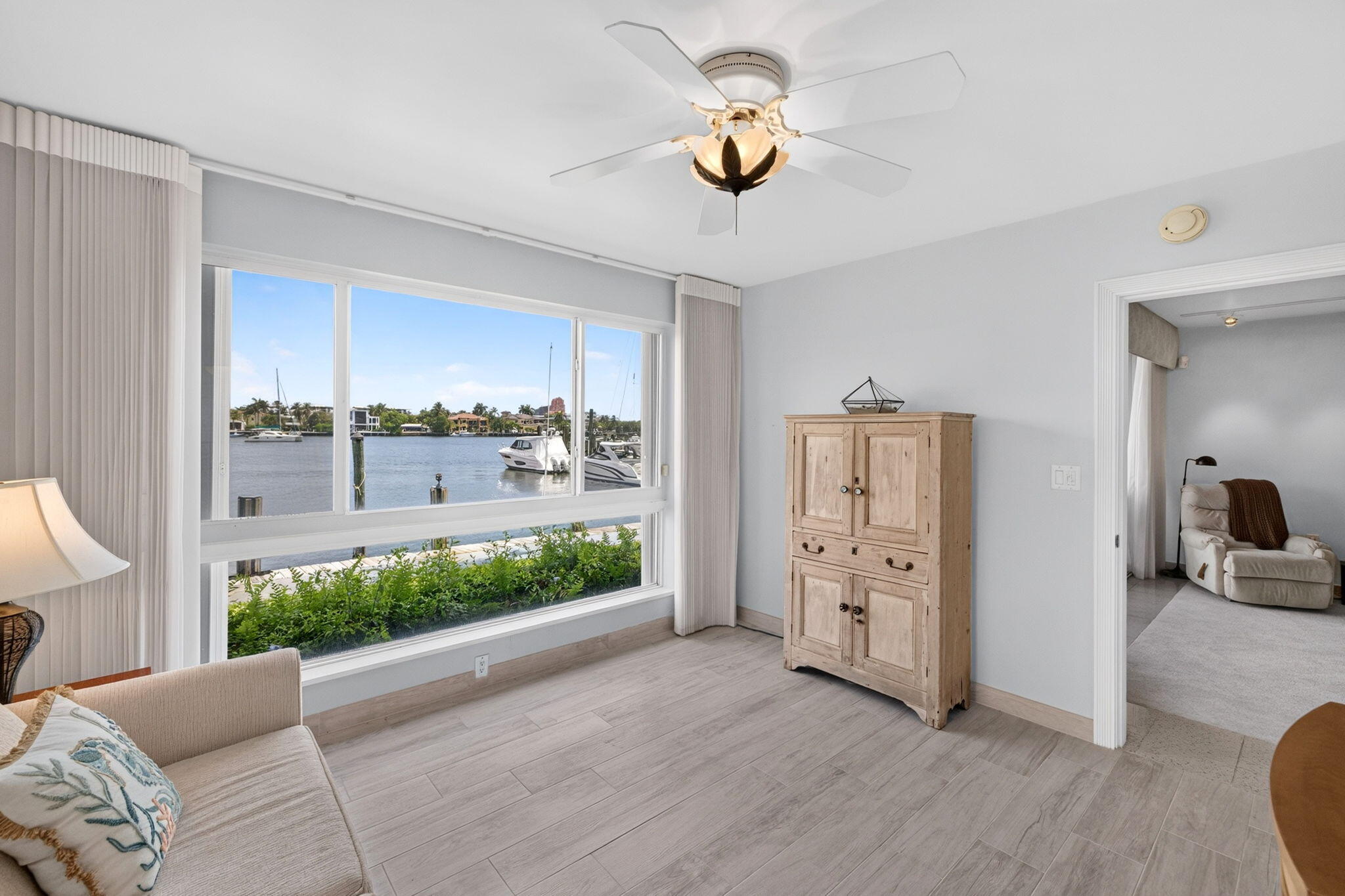 2727 Yacht Club #1b, Fort Lauderdale FL 33304