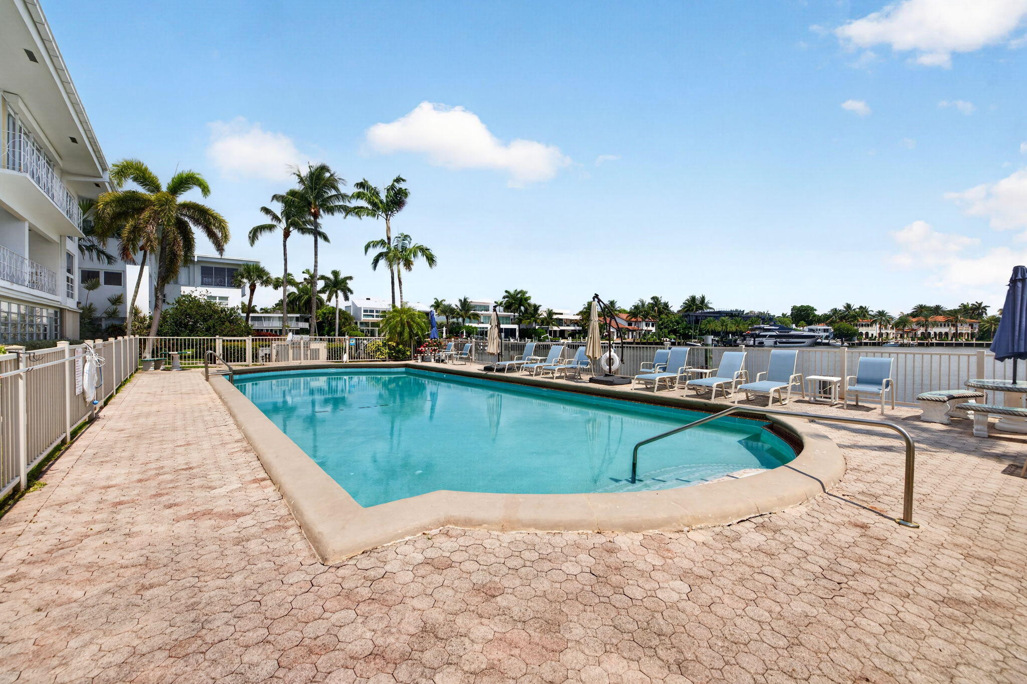 2727 Yacht Club #1b, Fort Lauderdale FL 33304