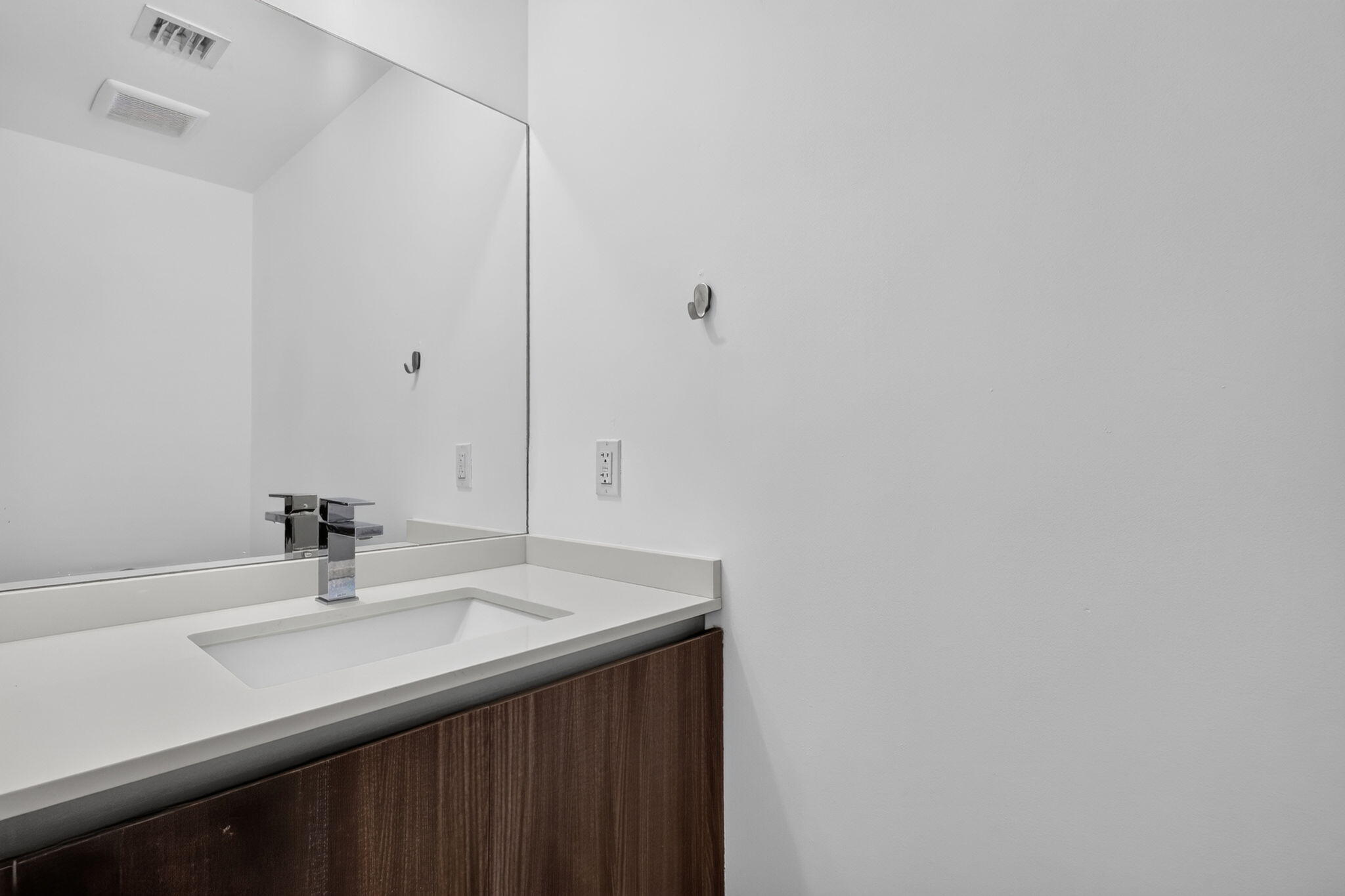 488 NE 18th #807, Miami FL 33132