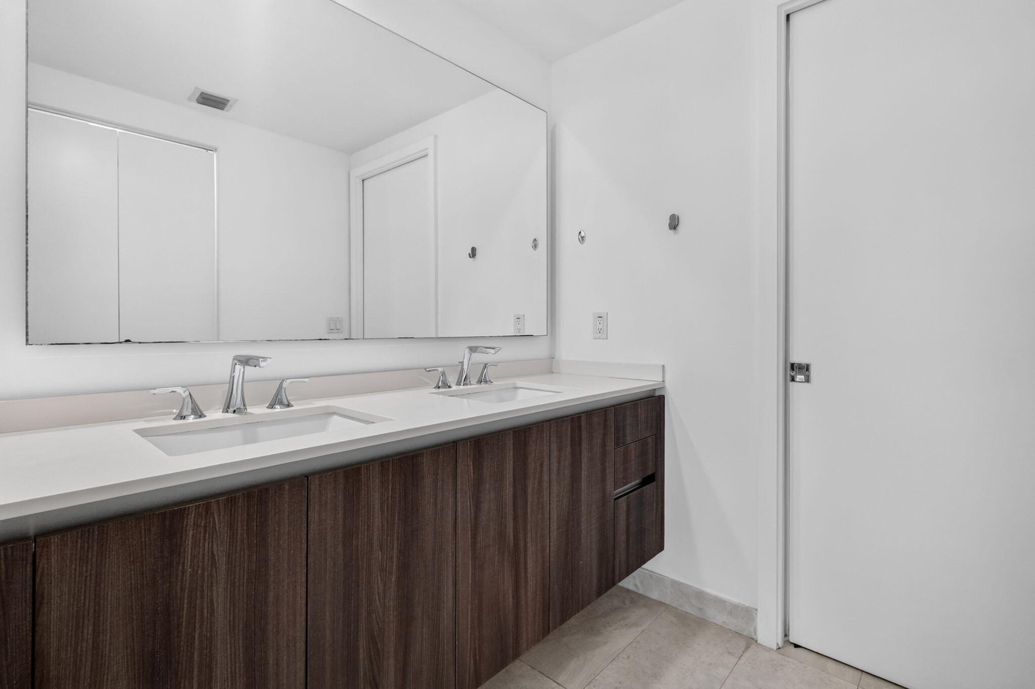 488 NE 18th #807, Miami FL 33132