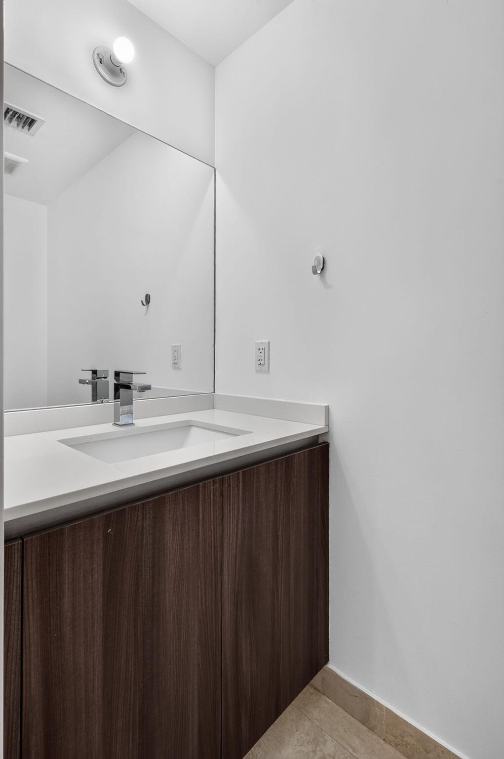 488 NE 18th #807, Miami FL 33132