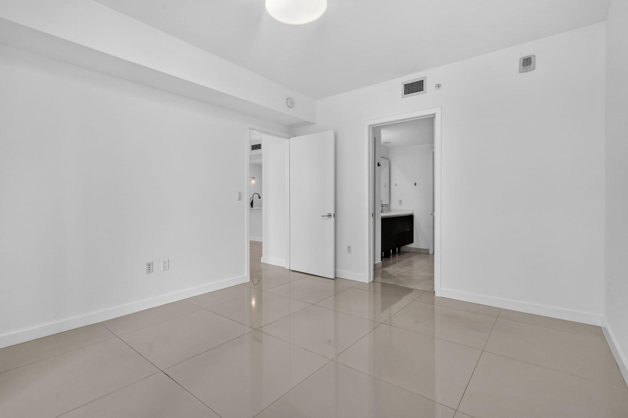 488 NE 18th #807, Miami FL 33132