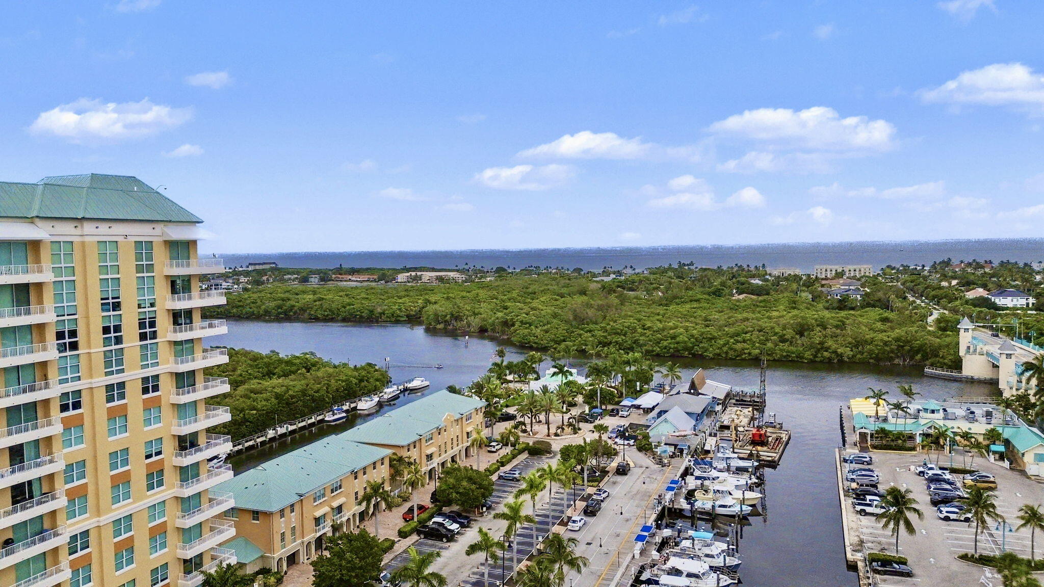625 Casa Loma #1402, Boynton Beach FL 33435