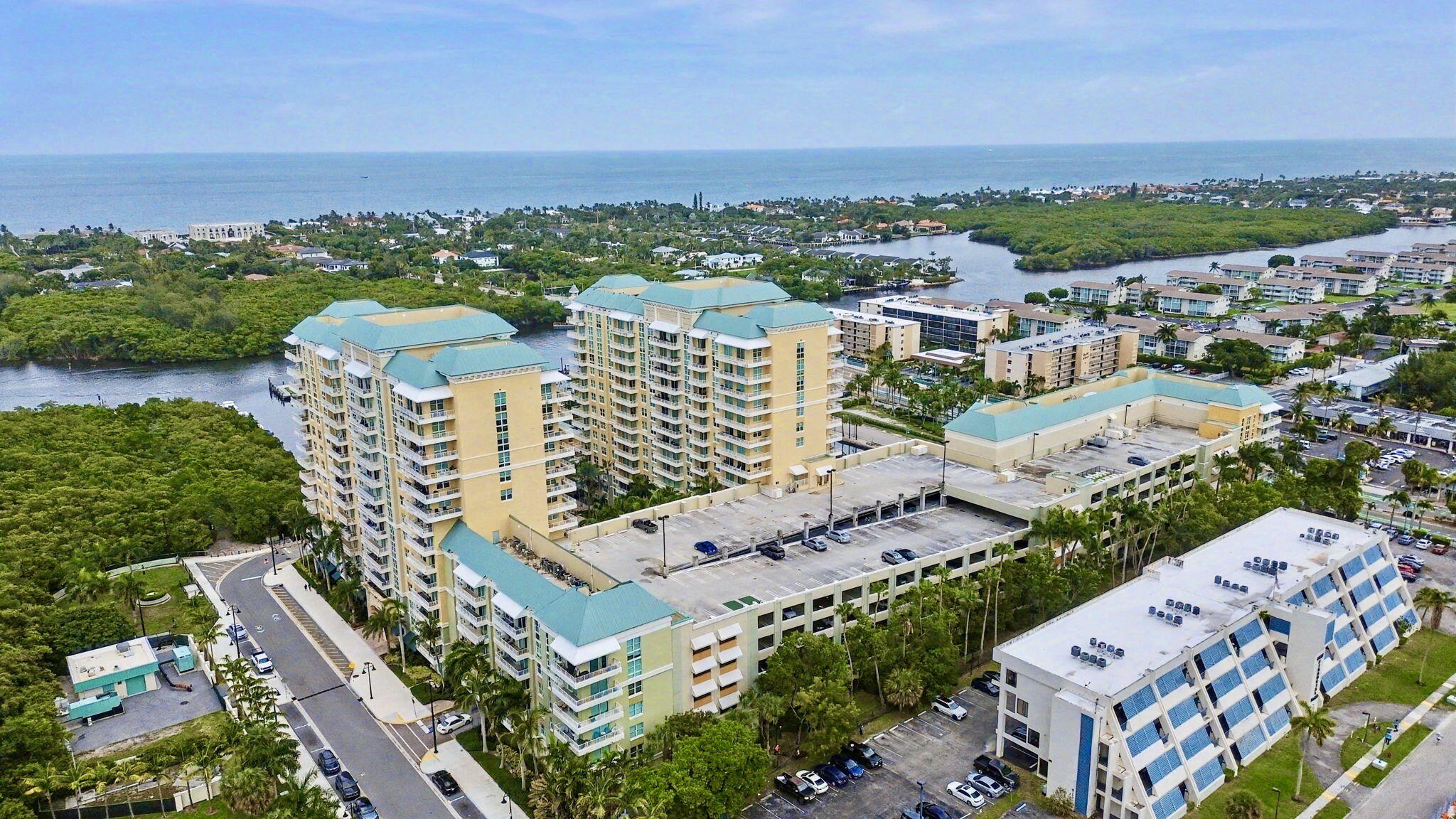 625 Casa Loma #1402, Boynton Beach FL 33435