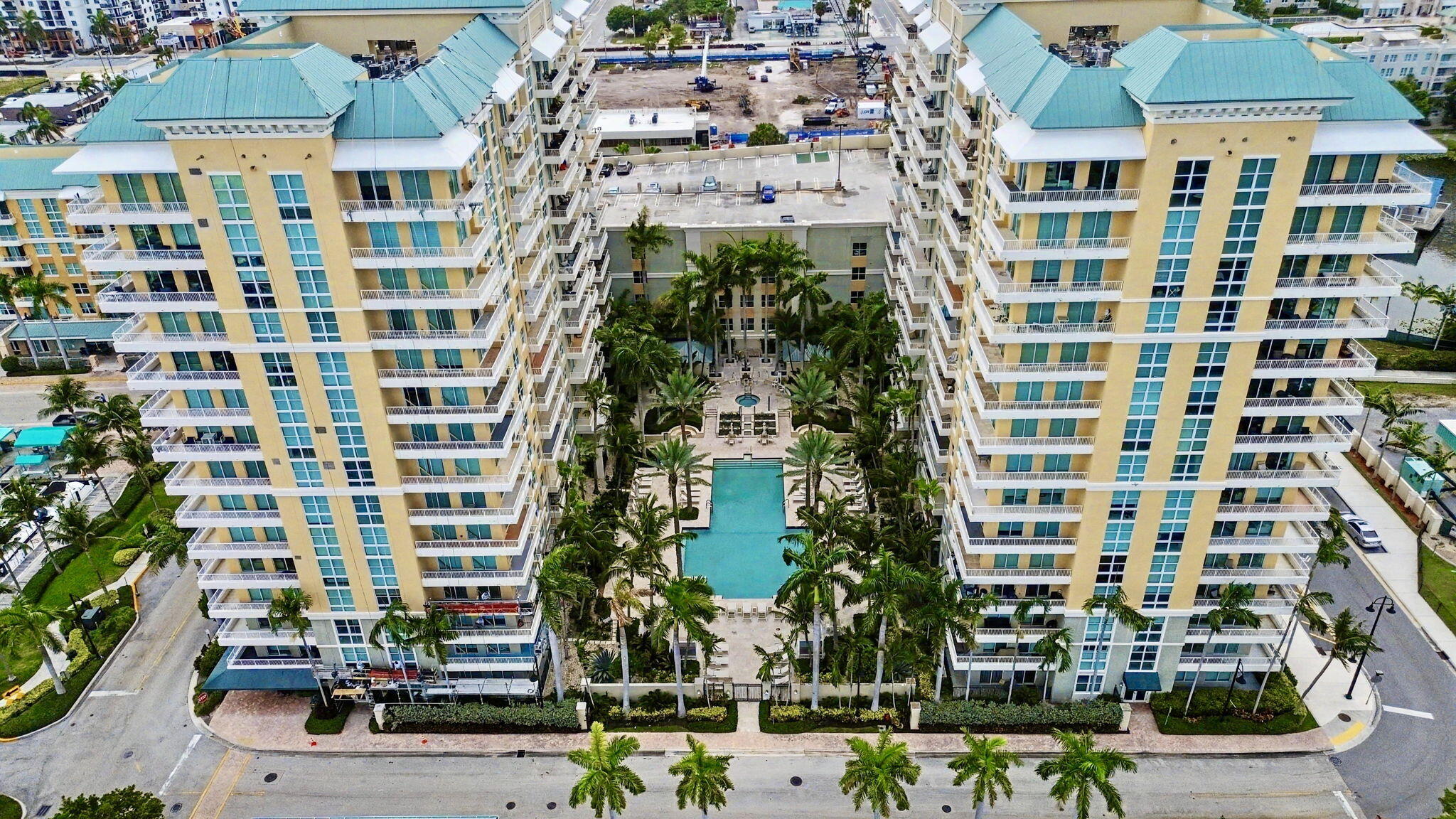 625 Casa Loma #1402, Boynton Beach FL 33435