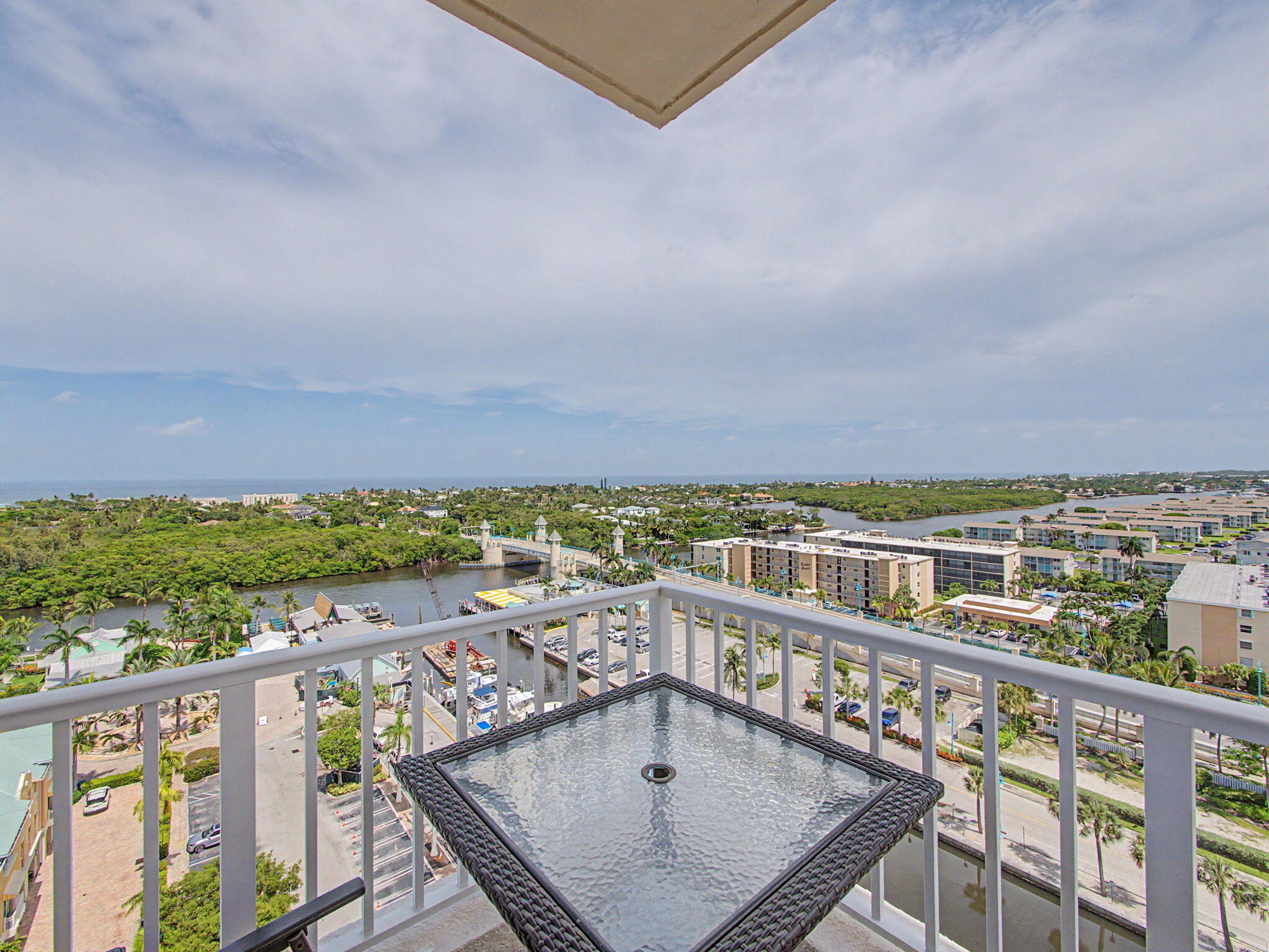 625 Casa Loma #1402, Boynton Beach FL 33435
