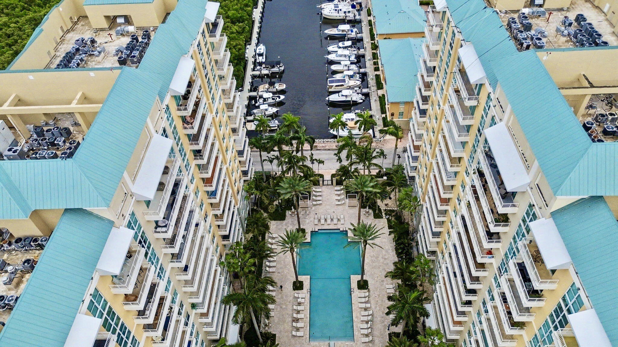 625 Casa Loma #1402, Boynton Beach FL 33435